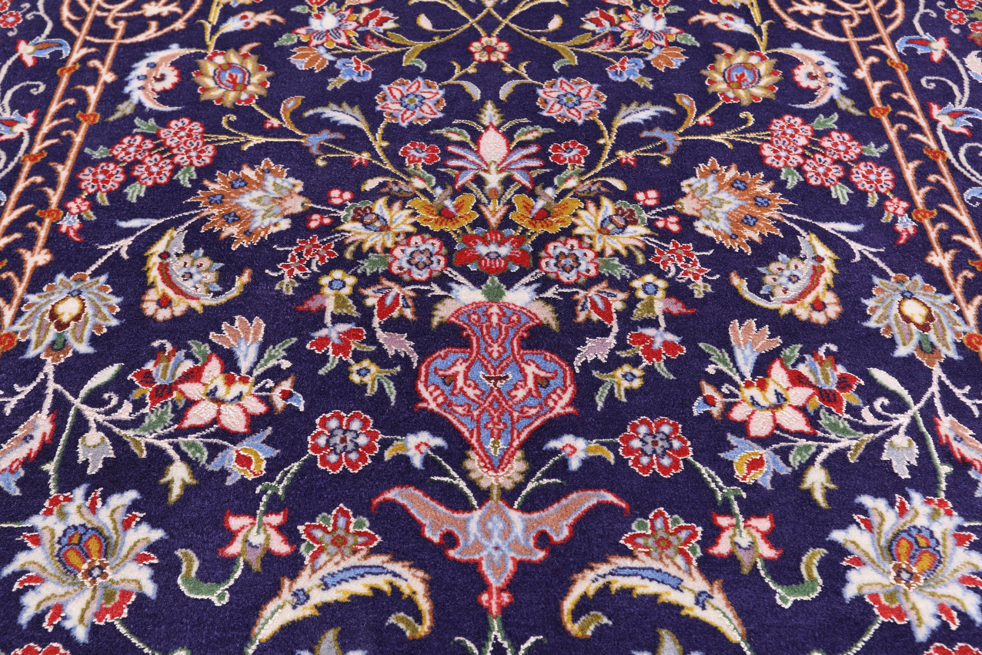 Persian Isfahan Hand Knotted Wool & Silk Rug - 3' 7" X 5' 3" - Golden Nile