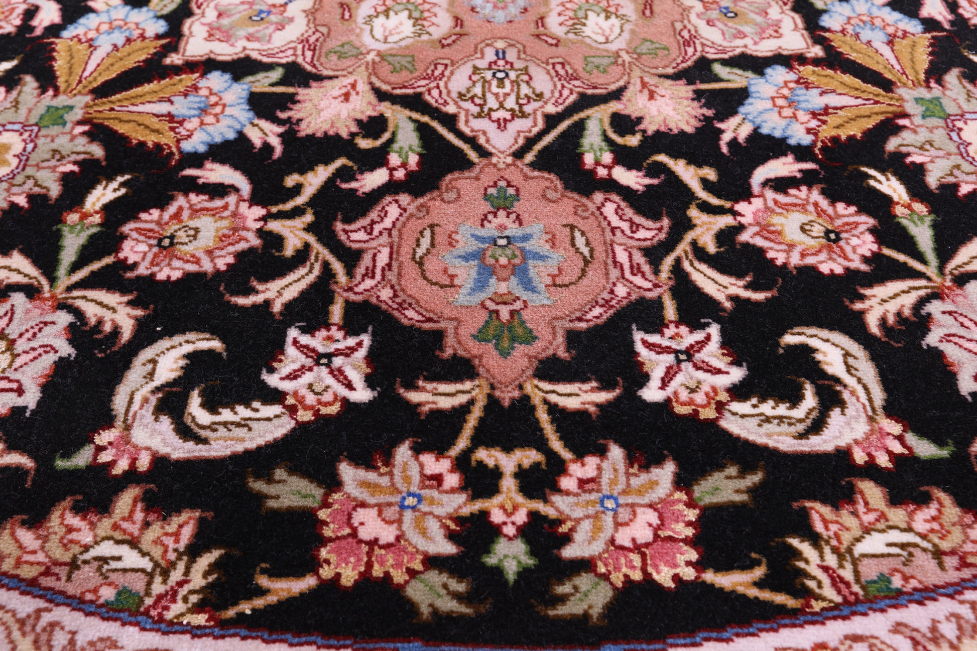 Round Persian Tabriz Hand Knotted Wool & Silk Rug - 5' 0" X 5' 0" - Golden Nile