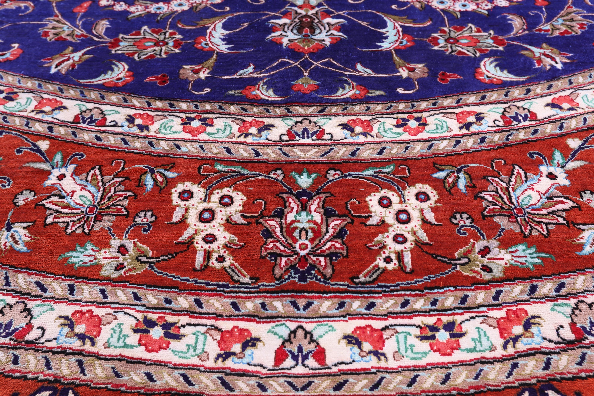Round Persian Qum Hand Knotted 100% Silk Rug - 6' 5" X 6' 5" - Golden Nile