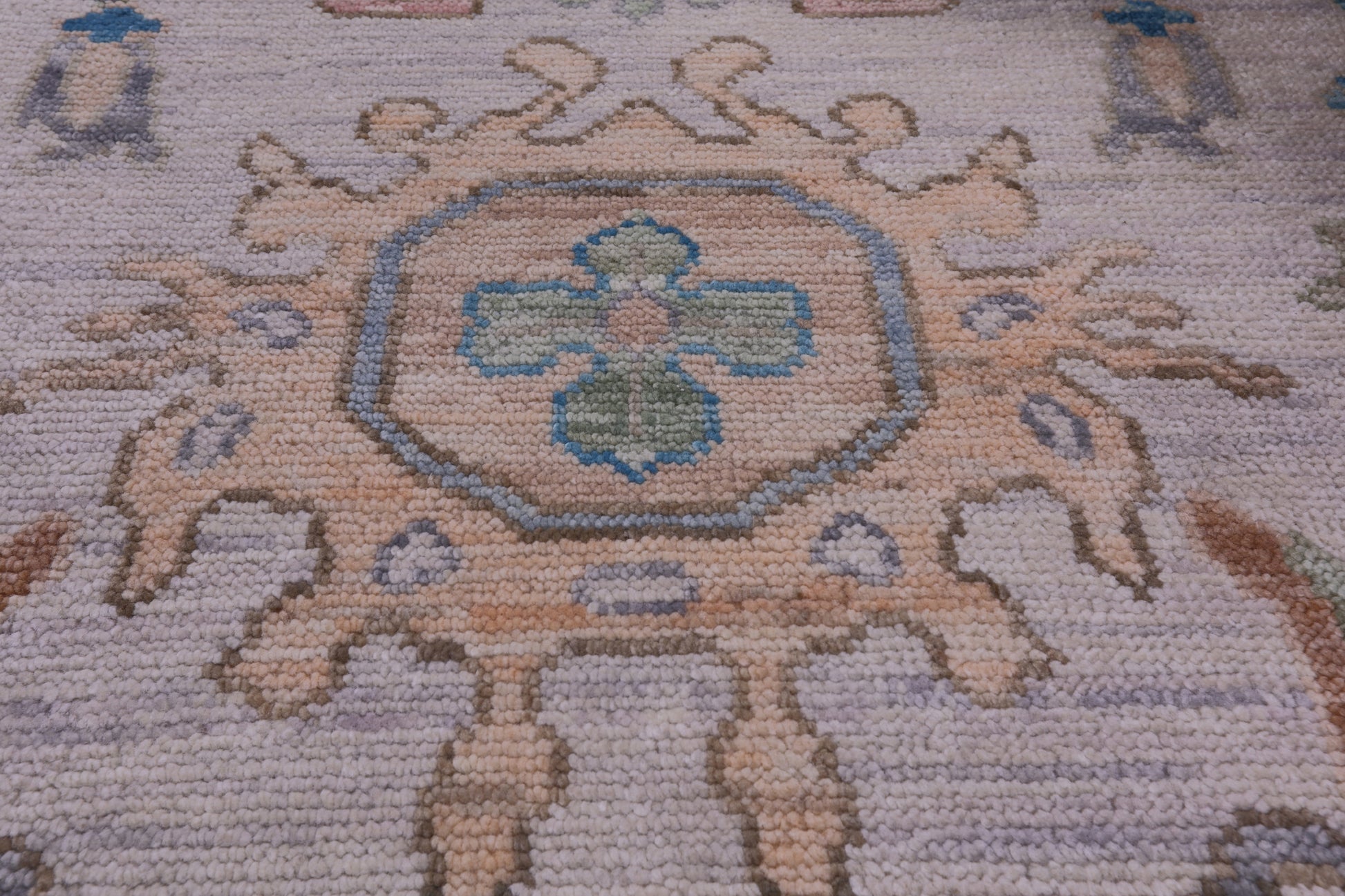 Ivory Turkish Oushak Handmade Wool Rug - 9' 3" X 12' 2" - Golden Nile