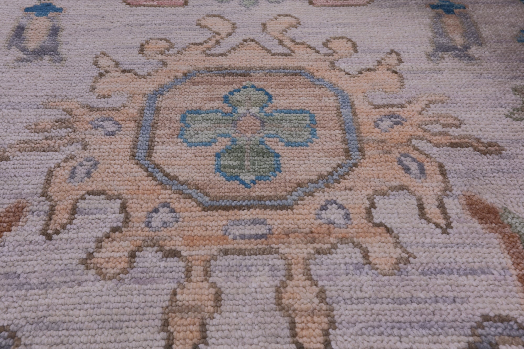 Ivory Turkish Oushak Handmade Wool Rug - 9' 3" X 12' 2" - Golden Nile