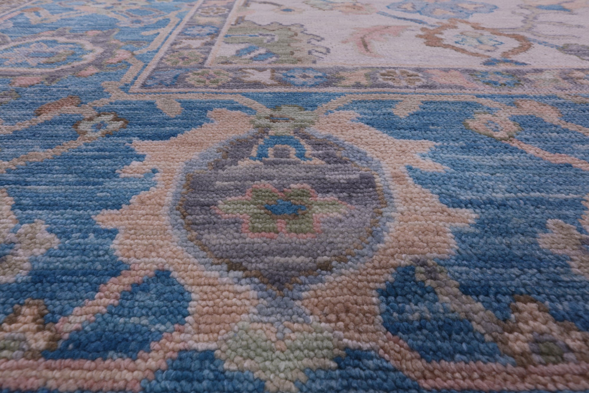 Ivory Turkish Oushak Handmade Wool Rug - 9' 3" X 12' 2" - Golden Nile