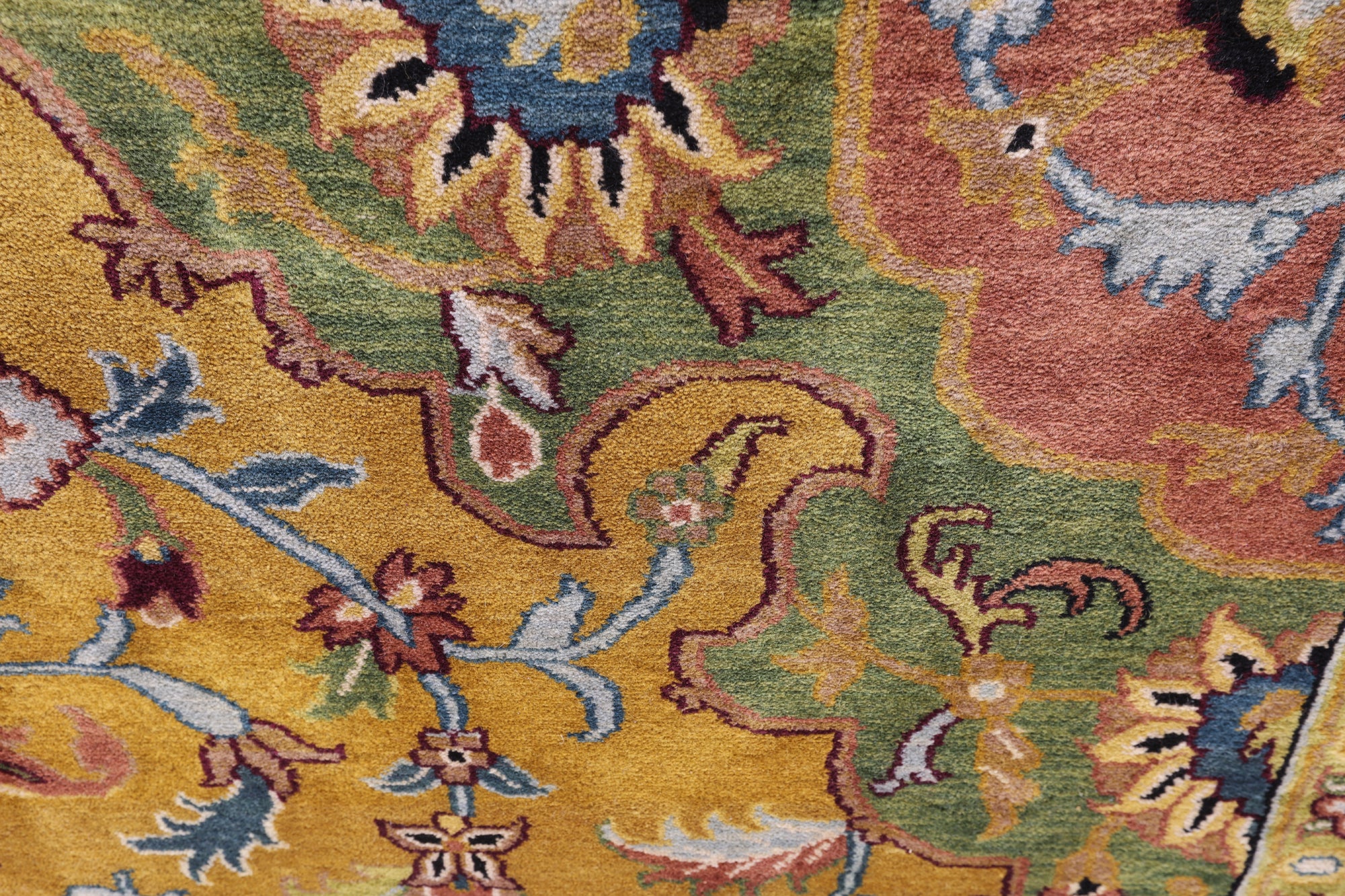 Persian Tabriz Hand Knotted Wool Rug - 8' 10" X 12' 2" - Golden Nile