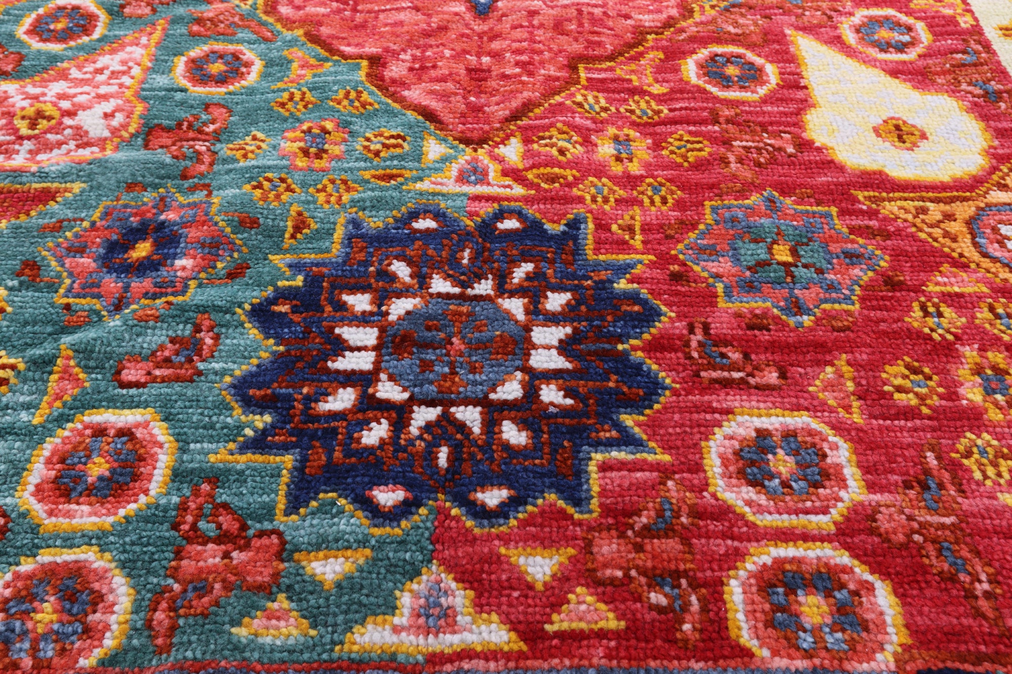 Geometric Persian Mamluk Hand Knotted Wool Rug - 12' 1" X 17' 10" - Golden Nile