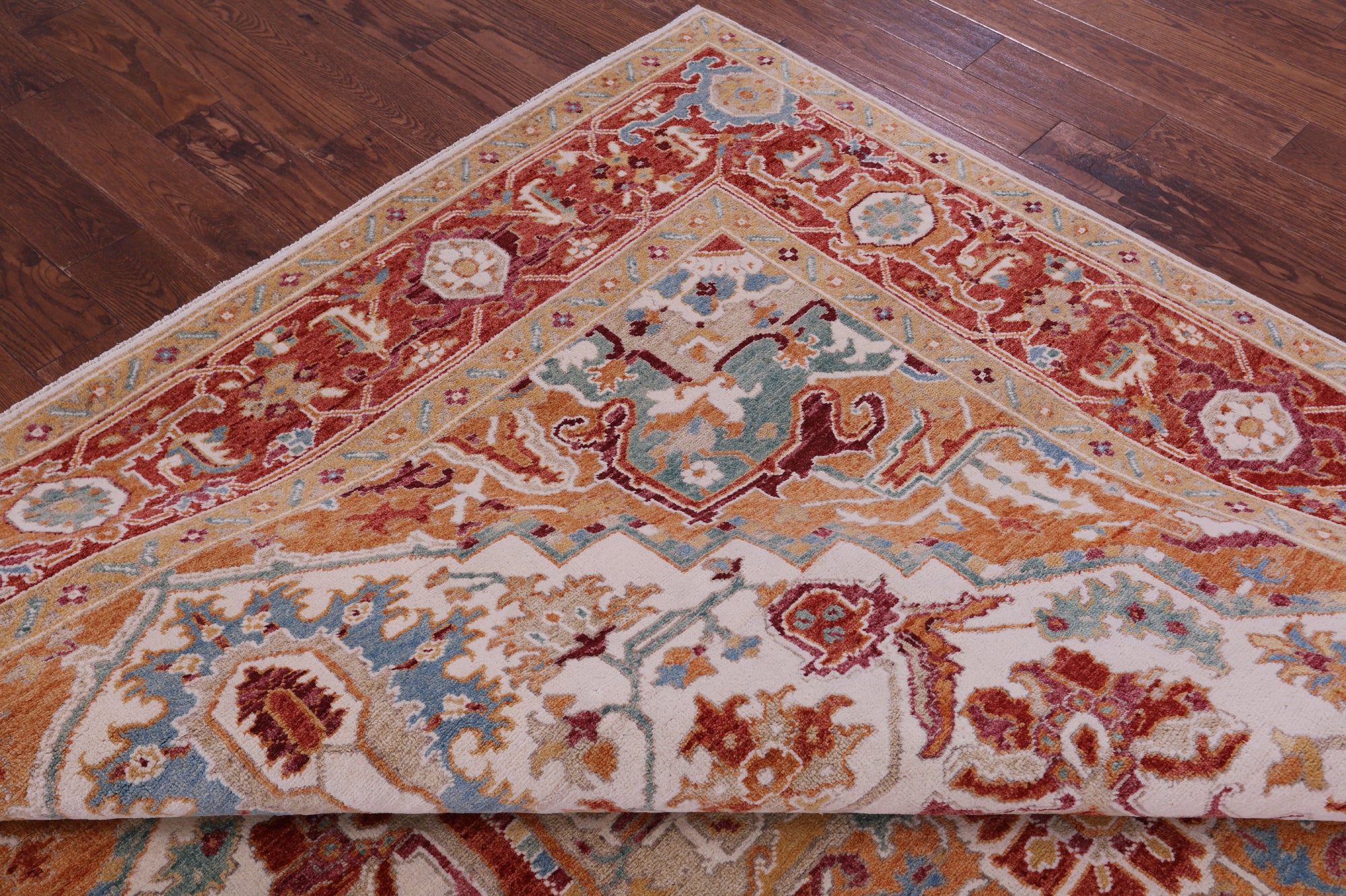 Ivory Persian Heriz Serapi Handmade Wool Rug - 9' 0" X 12' 0"