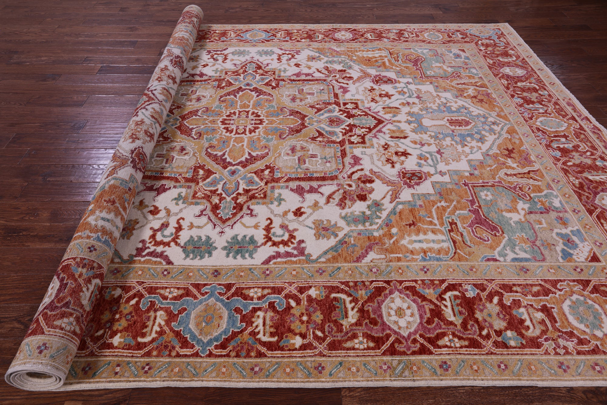 Ivory Persian Heriz Serapi Handmade Wool Rug - 9' 0" X 12' 0"