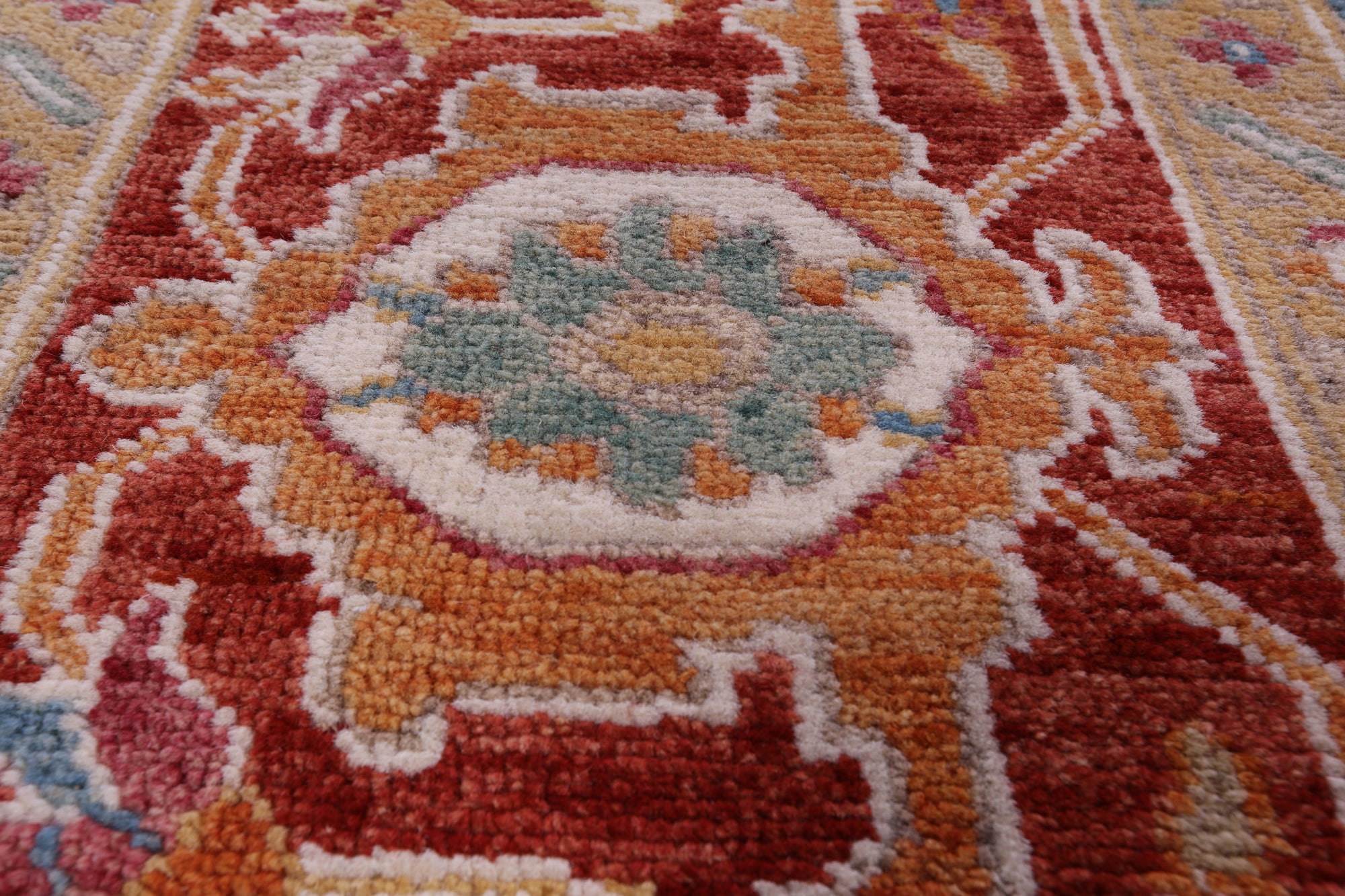 Ivory Persian Heriz Serapi Handmade Wool Rug - 9' 0" X 12' 0"