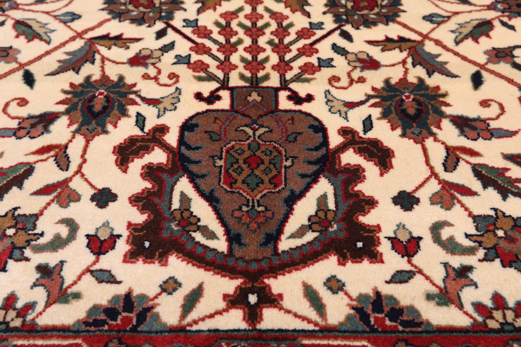 Beige Square Persian Fine Tabriz Handmade Wool Rug - 5' 0" X 5' 2"