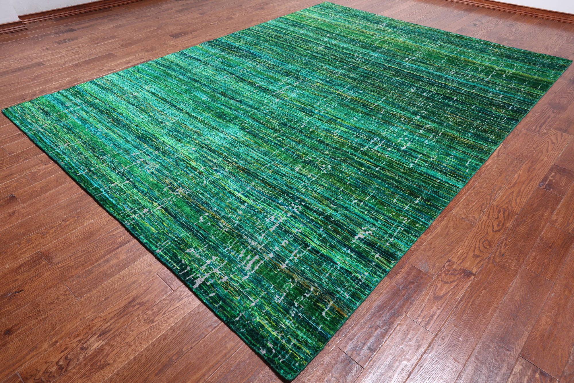 Green Modern Embossed Hand Knotted 100% Silk Rug - 8' 11" X 11' 11"