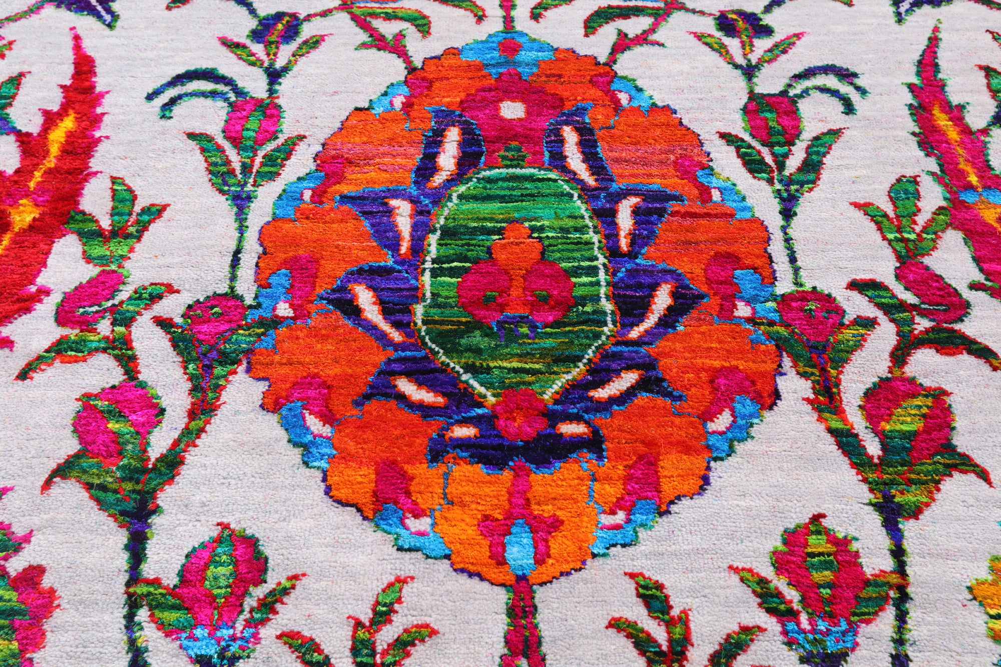 Grey Persian Sickle Leaf Handmade Wool & Silk Rug - 10' 0" X 14' 11"