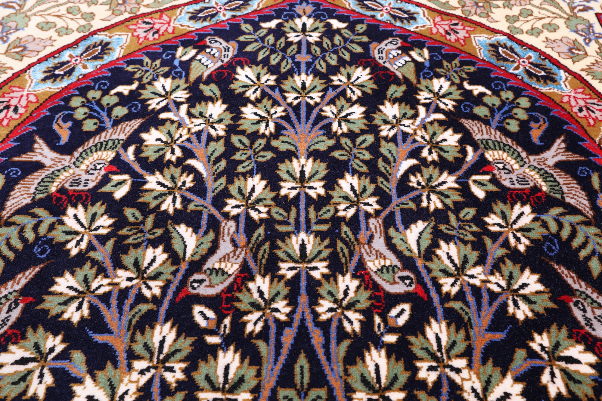 Persian Qum Handmade Wool Rug - 4' 8" X 7' 4"