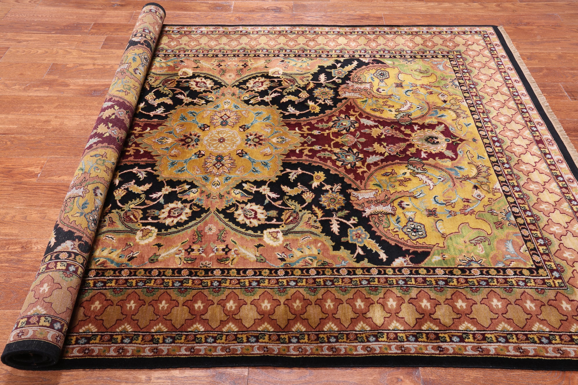 Persian Tabriz Handmade Wool Rug - 5' 10" X 8' 10"