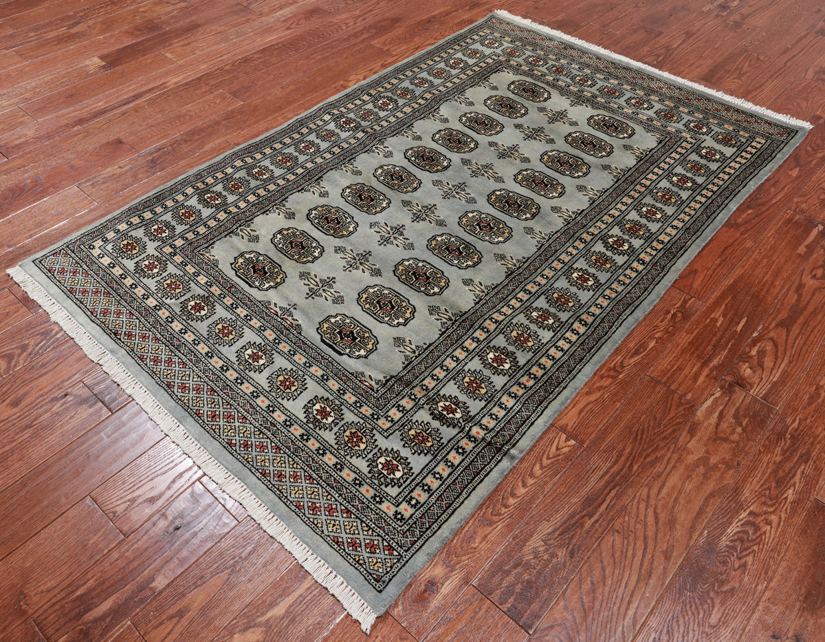 Grey Bokhara Handmade Wool Rug - 4' 1" X 6' 4"