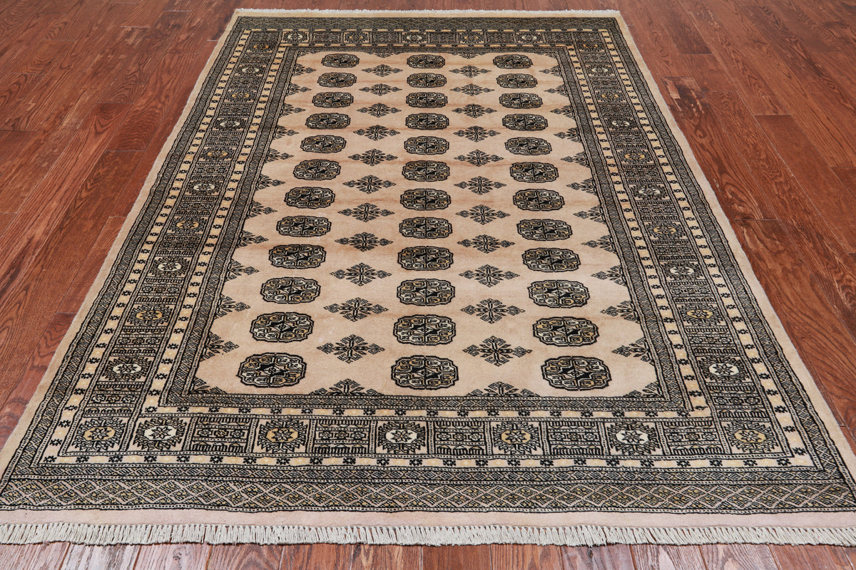 Ivory Bokhara Handmade Wool Rug - 5' 6" X 7' 10"