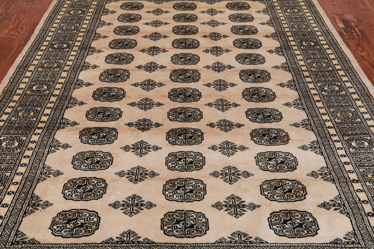 Ivory Bokhara Handmade Wool Rug - 5' 6" X 7' 10"