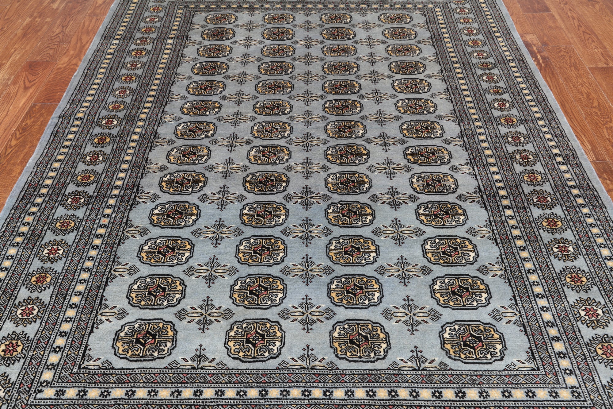 Grey Bokhara Handmade Wool Rug - 6' 1" X 9' 2"