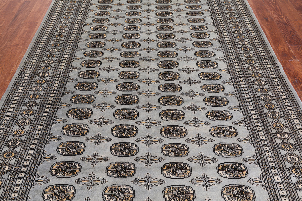 Grey Bokhara Handmade Wool Rug - 6' 6" X 9' 9"