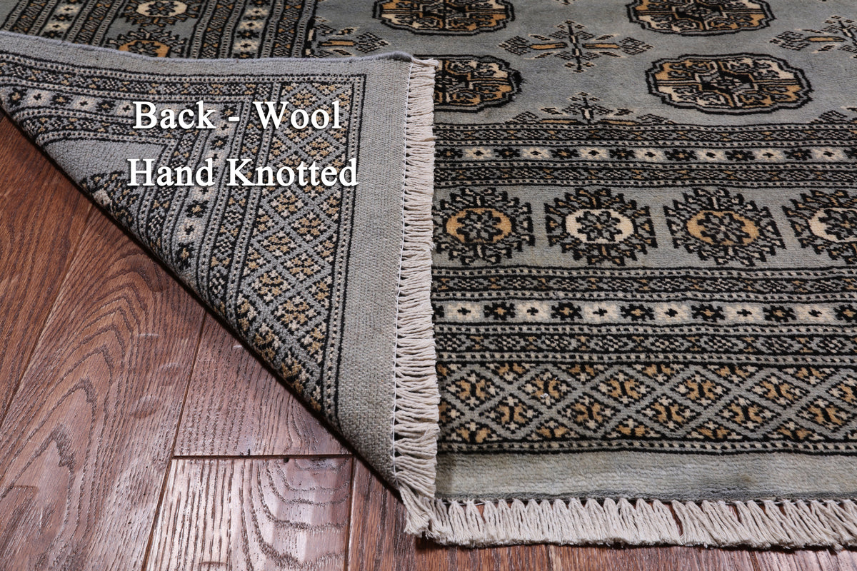 Grey Bokhara Handmade Wool Rug - 6' 6" X 9' 9"