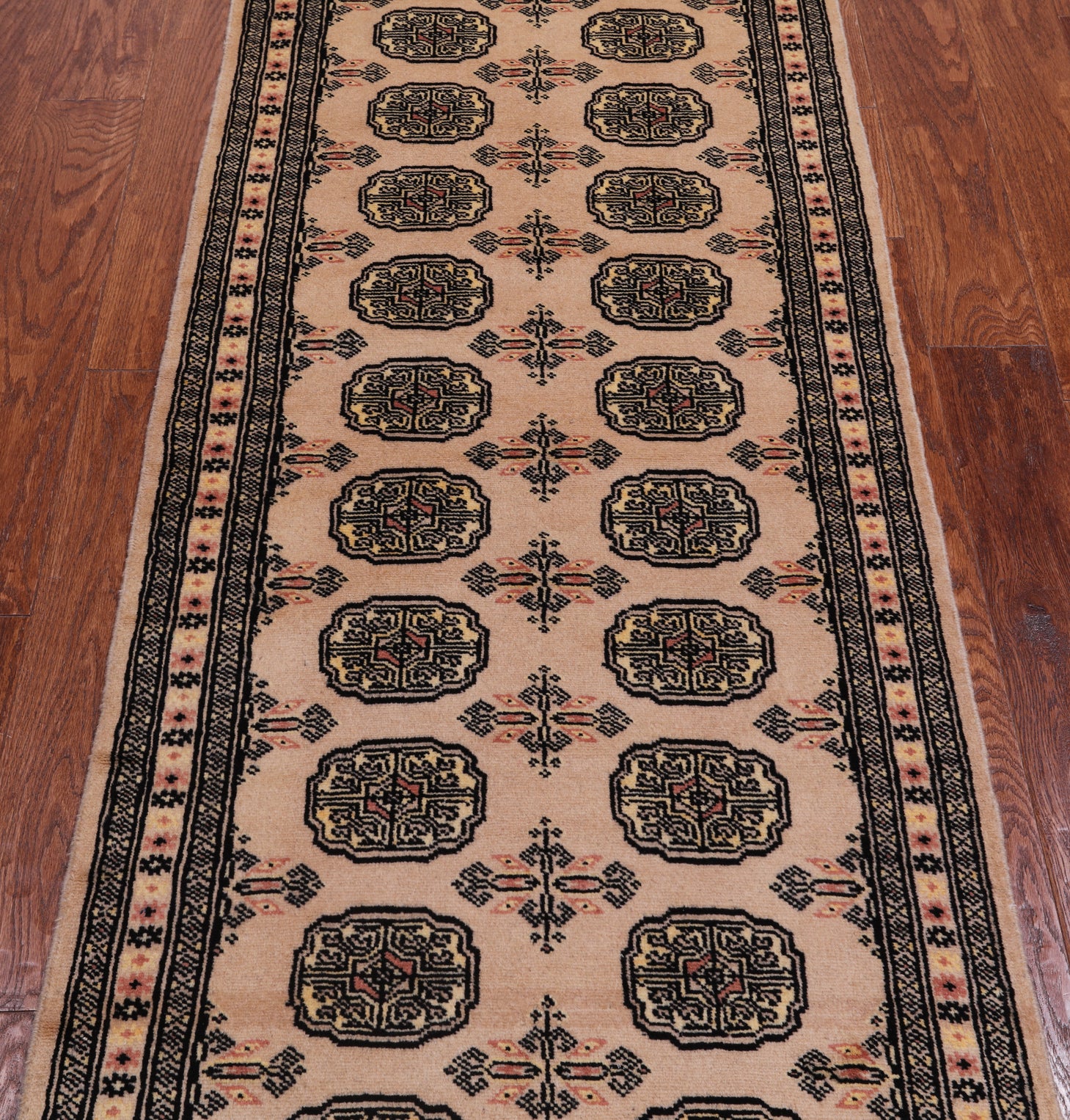 Ivory Bokhara Handmade Wool Runner Rug - 2' 6" X 6' 7"