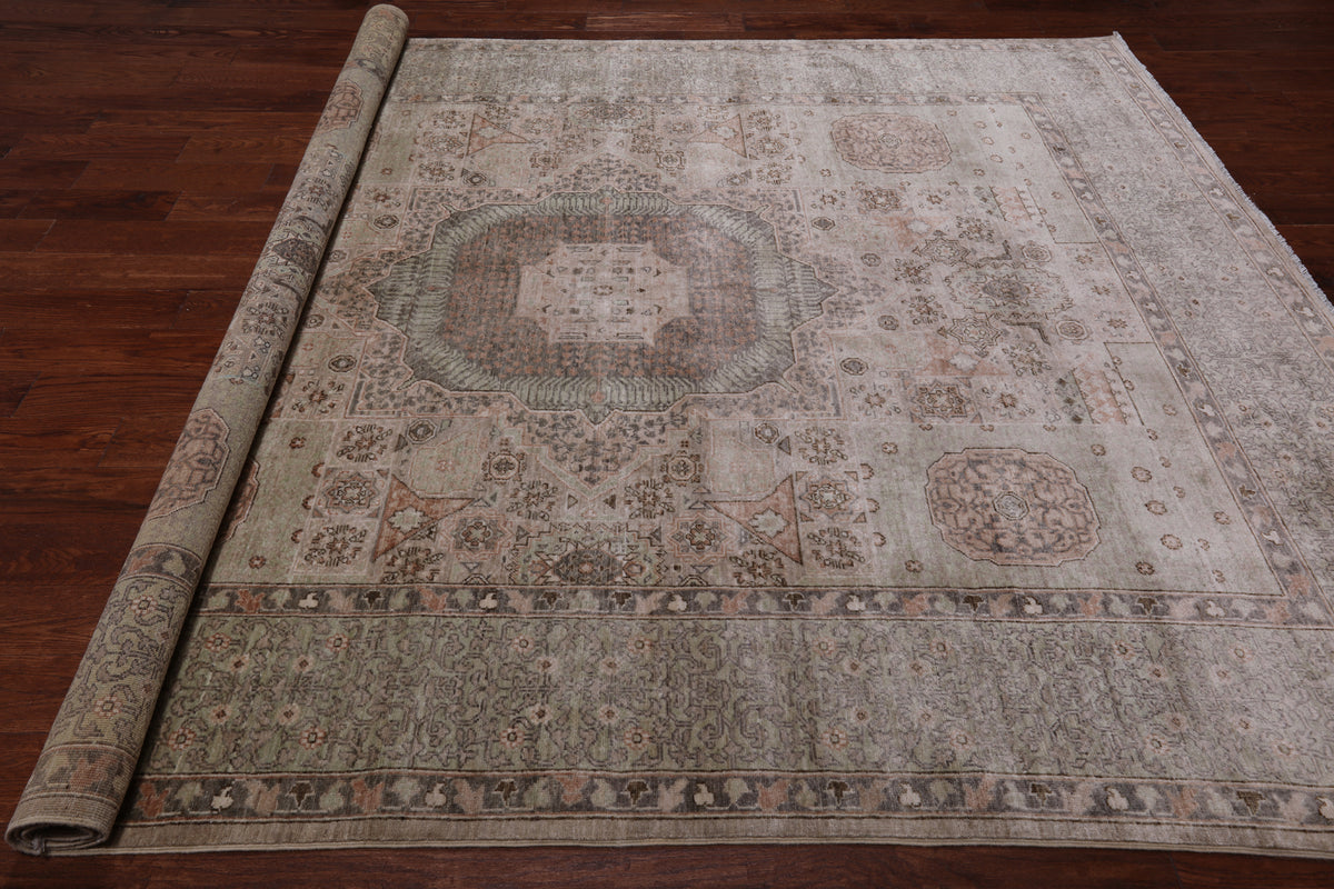 Green Geometric Persian Mamluk Hand Knotted Wool Rug - 7' 10" X 9' 10"