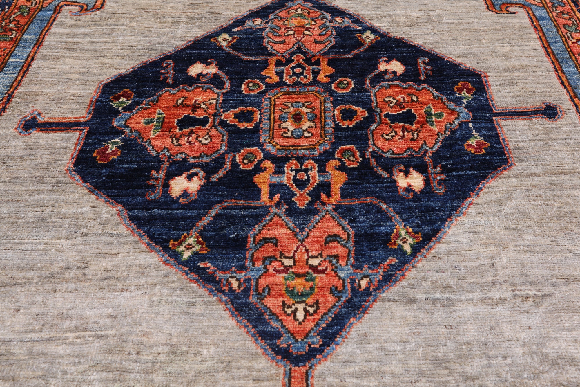 Silver Persian Fine Serapi Hand Knotted Wool Rug - 5' 0" X 9' 10"