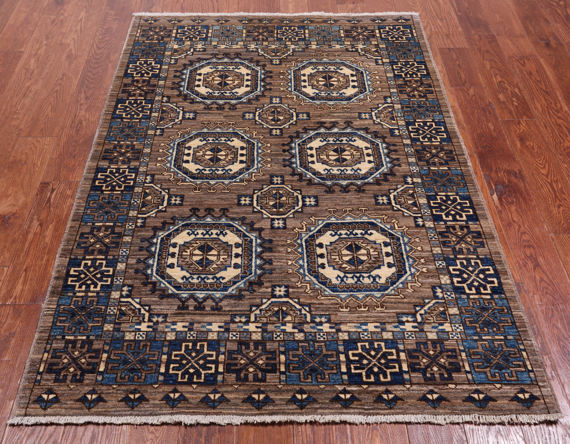 Turkmen Ersari Hand Knotted Wool Rug - 4' 1" X 6' 0"