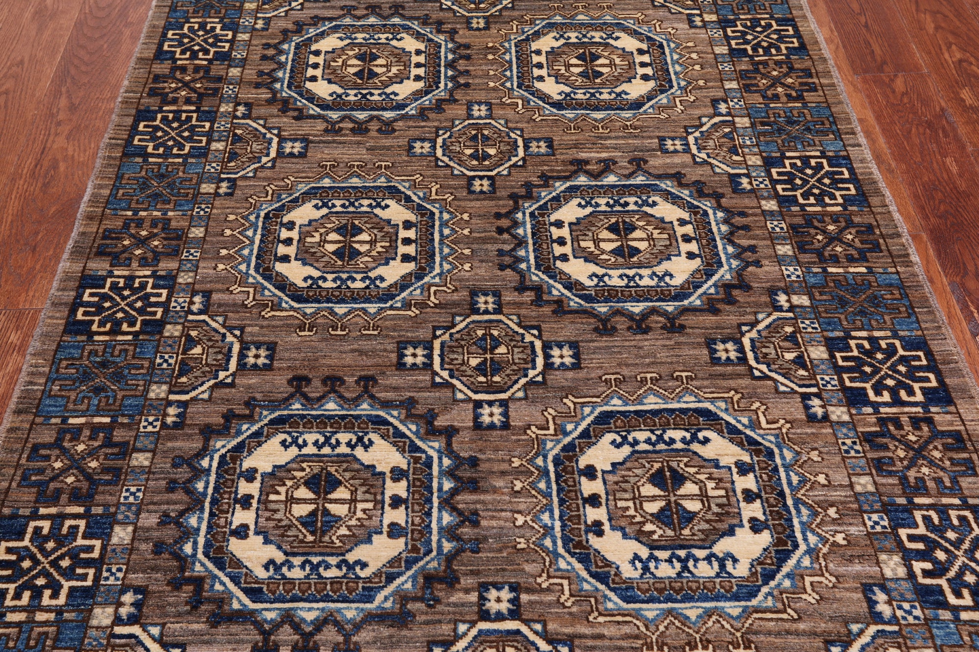 Turkmen Ersari Hand Knotted Wool Rug - 4' 1" X 6' 0"