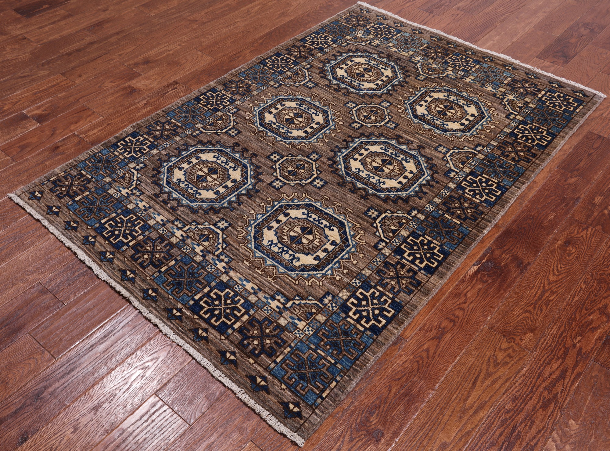 Turkmen Ersari Hand Knotted Wool Rug - 4' 1" X 6' 0"