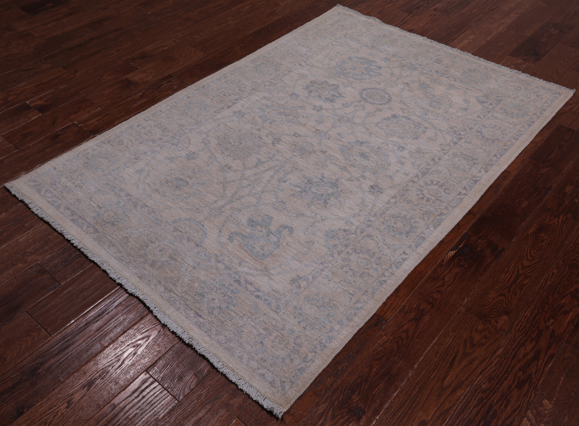 Ivory Washed Out Peshawar Handmade Wool Rug - 4' 0" X 5' 11"