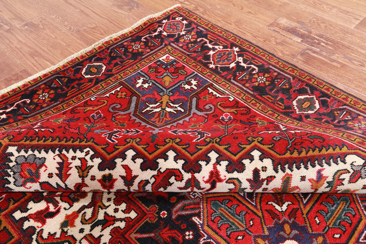 Ivory Vintage Persian Heriz Serapi Hand Knotted Wool Rug - 6' 8" X 9' 3"