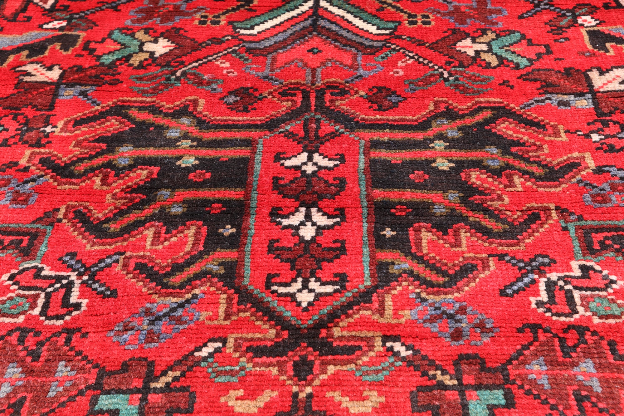 Red Vintage Persian Heriz Serapi Handmade Wool Rug - 8' 1" X 10' 11"