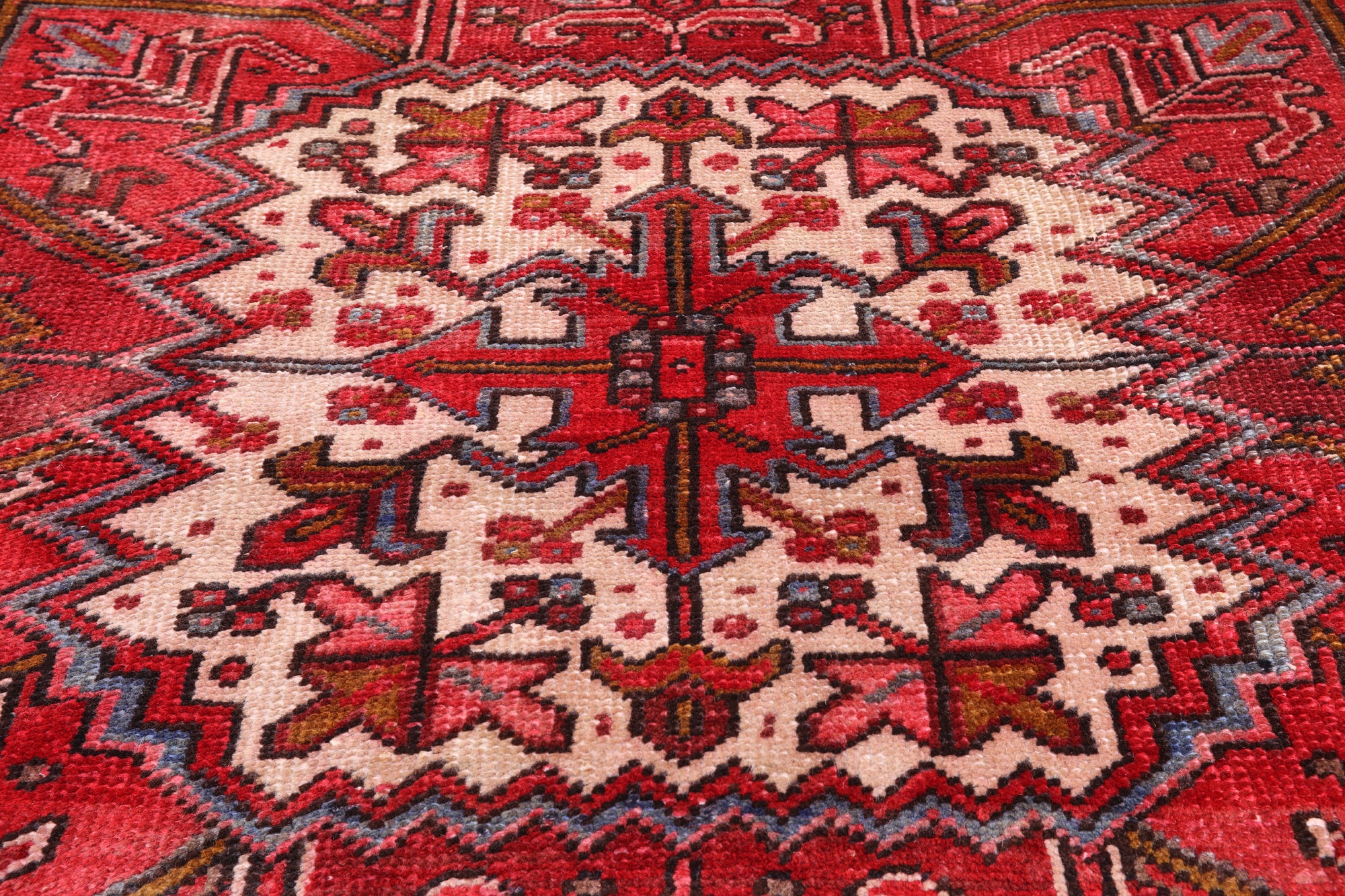 Red Vintage Persian Heriz Serapi Handmade Wool Rug - 8' 1" X 10' 9"