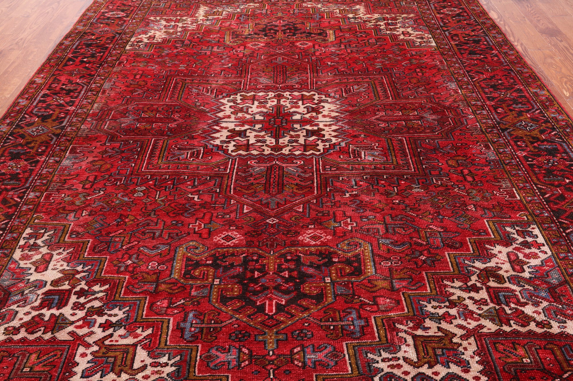 Red Vintage Persian Heriz Serapi Handmade Wool Rug - 8' 1" X 10' 9"