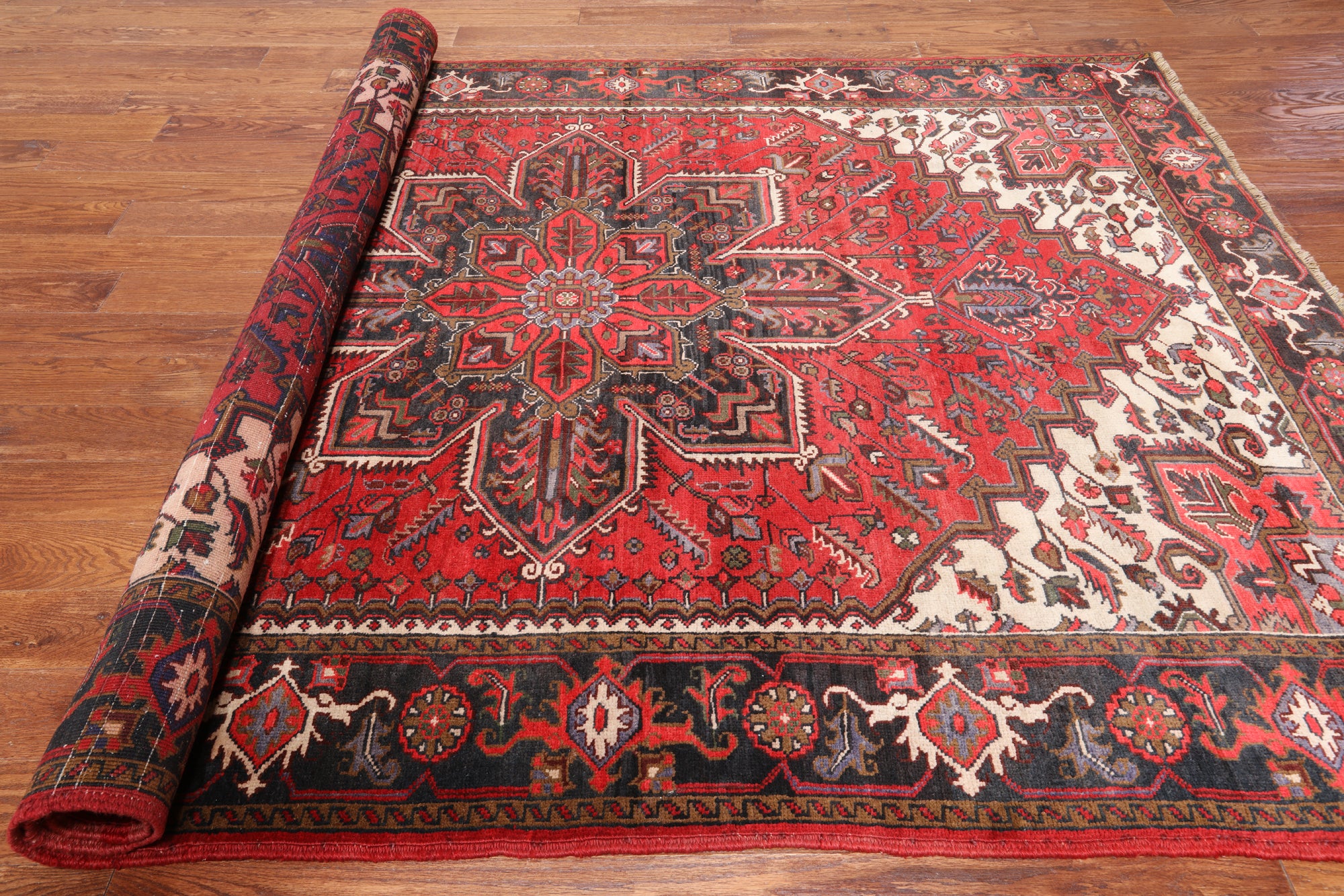 Red Vintage Persian Heriz Serapi Hand-Knotted Wool Rug - 6' 9" X 9' 3"