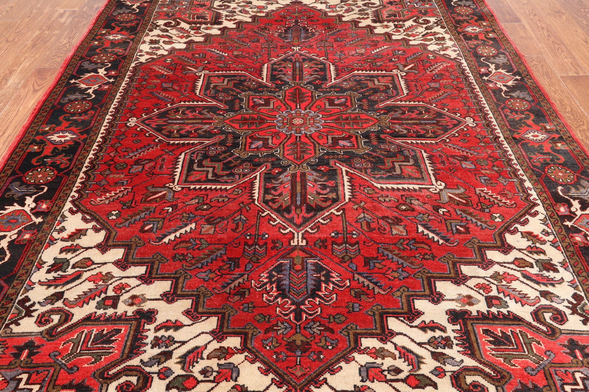 Red Vintage Persian Heriz Serapi Hand-Knotted Wool Rug - 6' 9" X 9' 3"