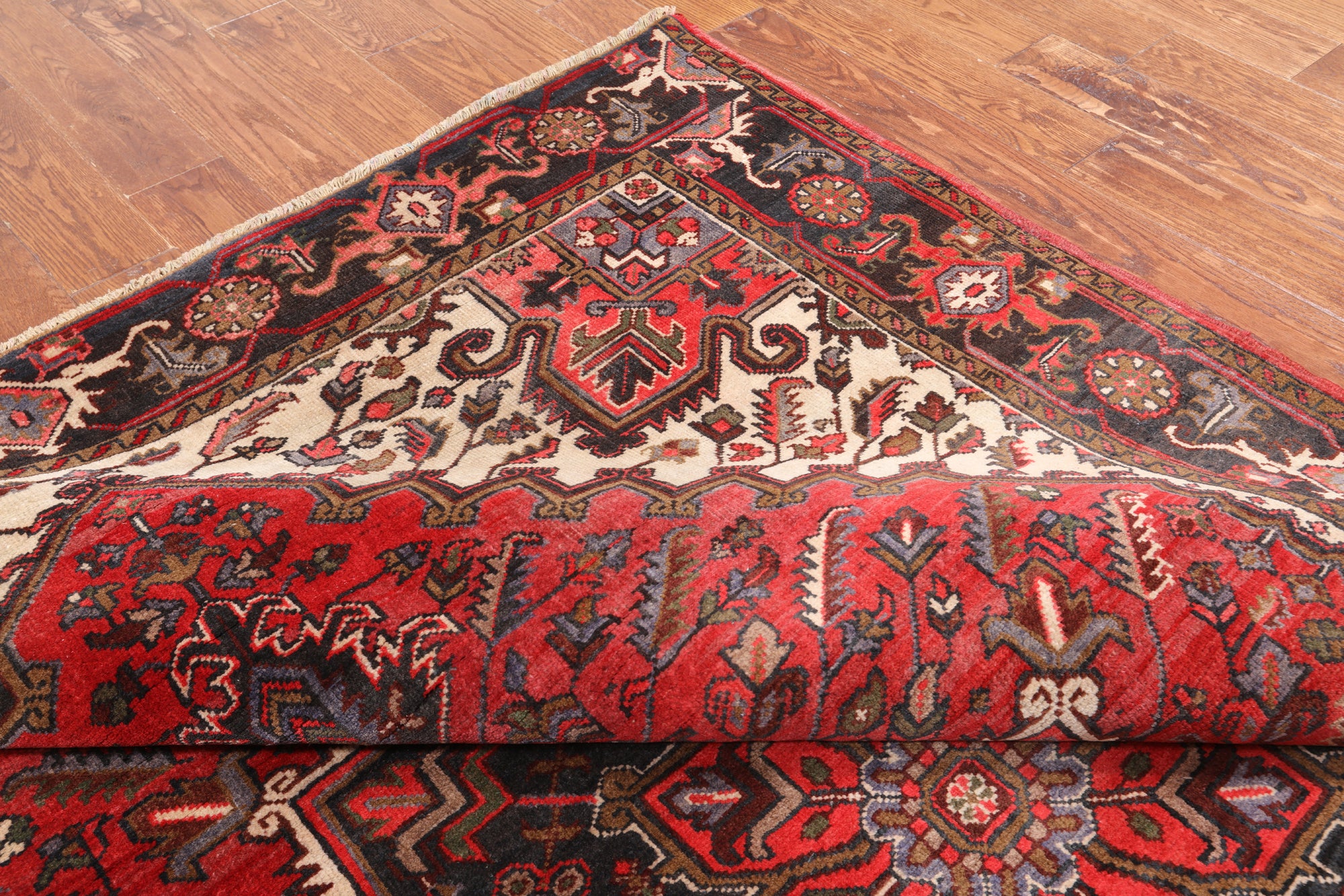 Red Vintage Persian Heriz Serapi Hand-Knotted Wool Rug - 6' 9" X 9' 3"