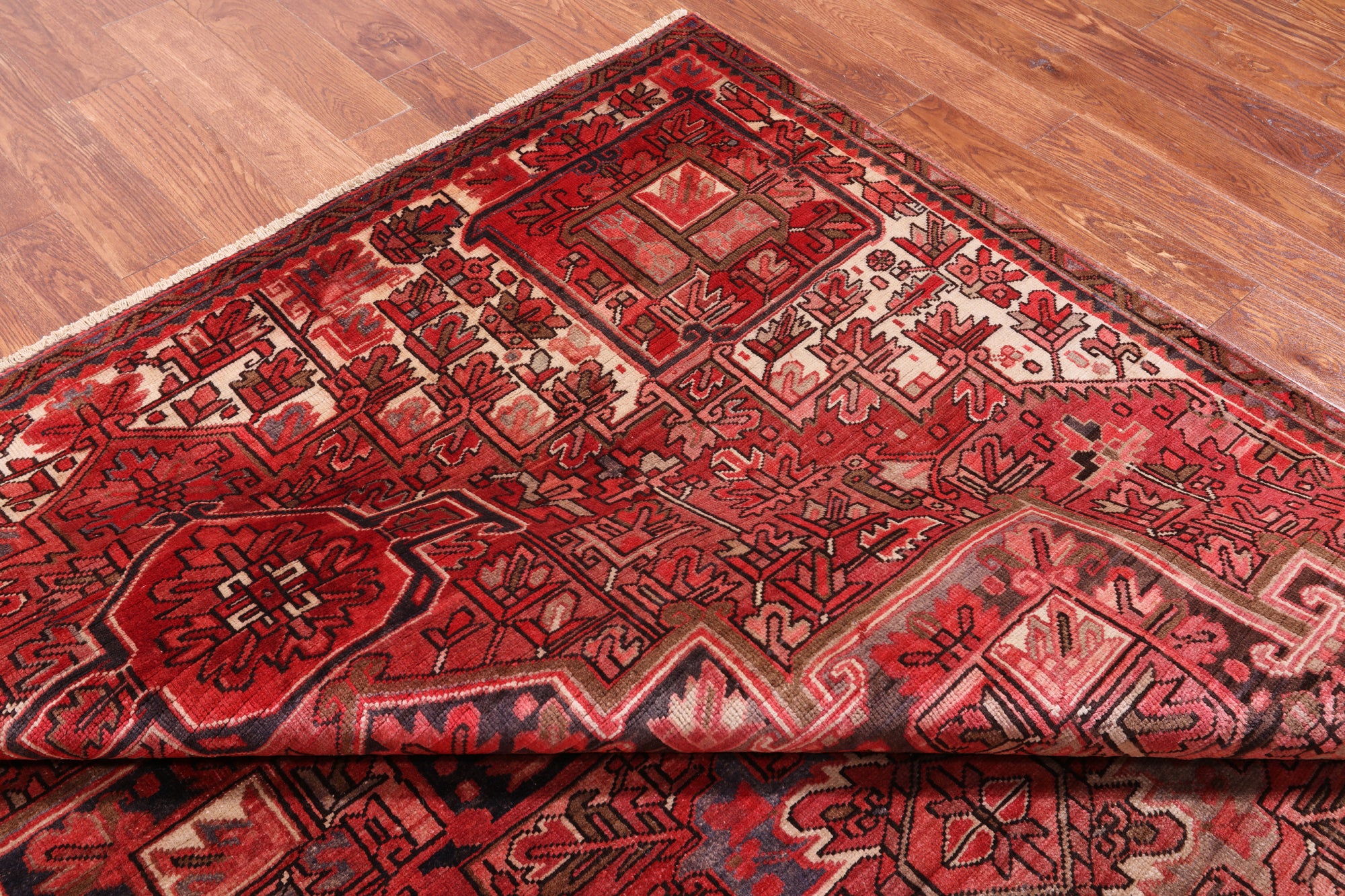 Rust Vintage Persian Heriz Serapi Handmade Wool Rug - 7' 7" X 10' 5"