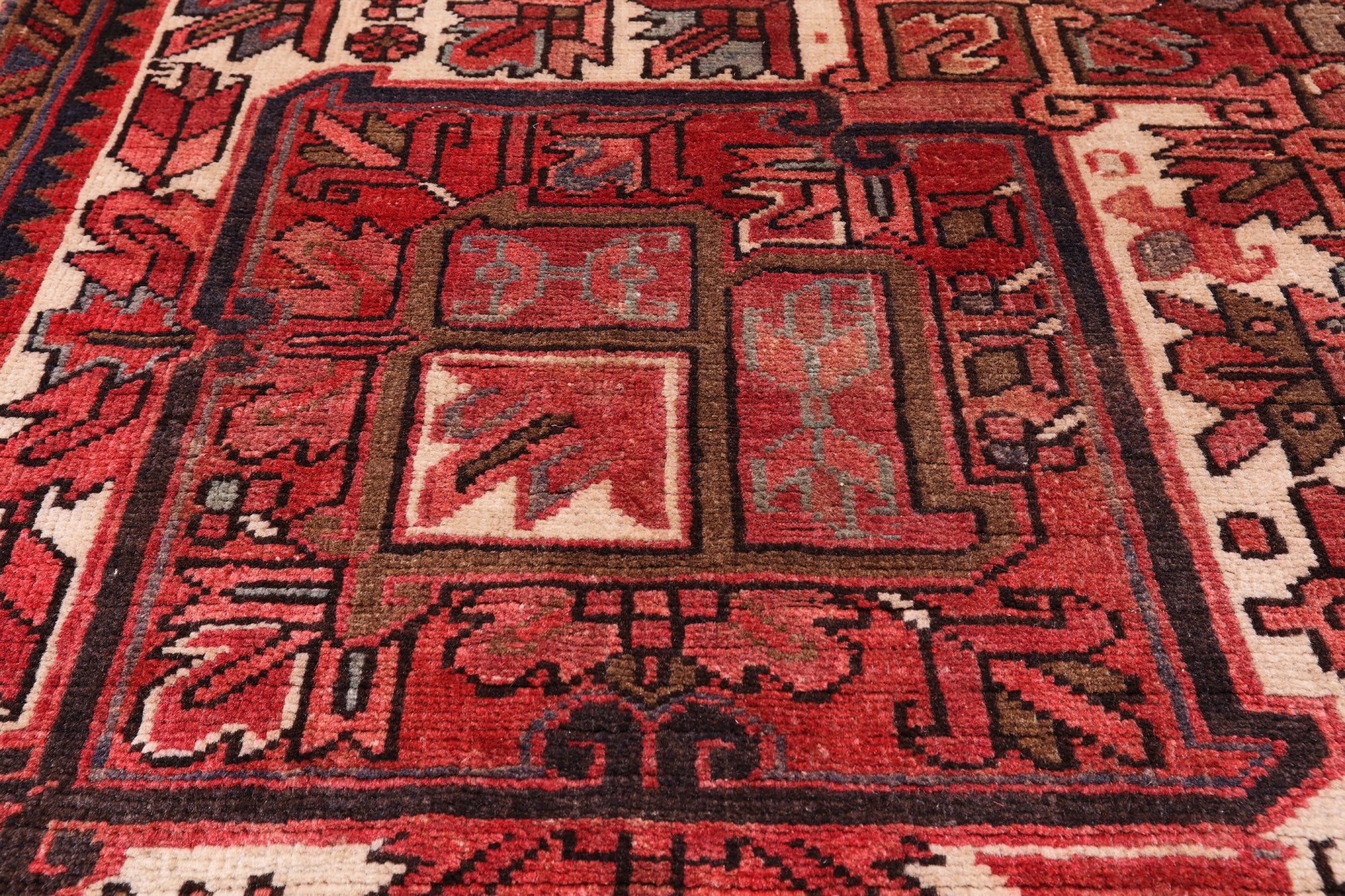 Rust Vintage Persian Heriz Serapi Handmade Wool Rug - 7' 7" X 10' 5"