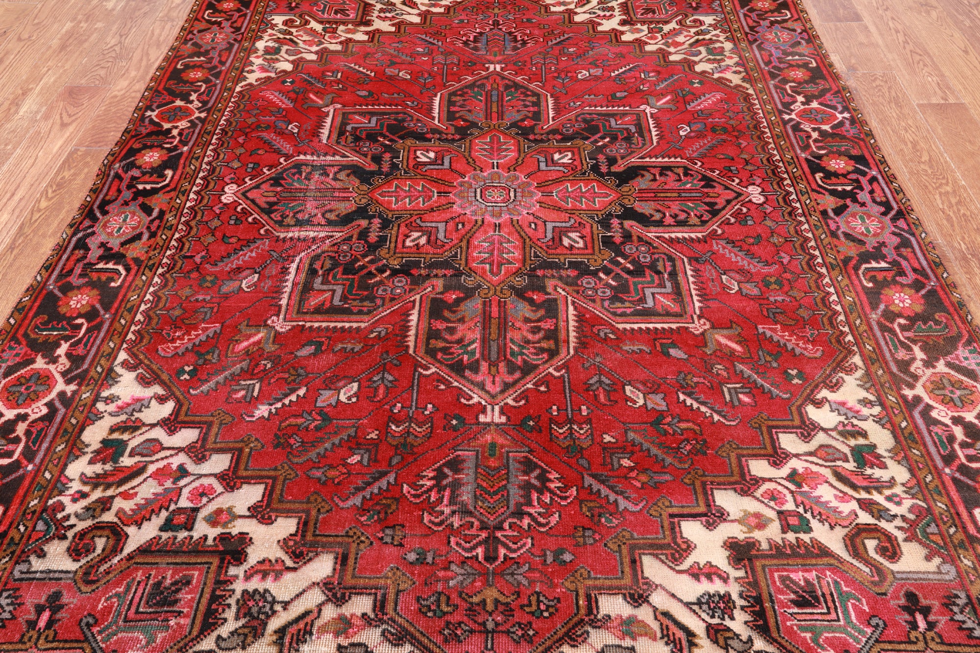 Rust Vintage Persian Heriz Serapi Handmade Wool Rug - 6' 3" X 9' 7"