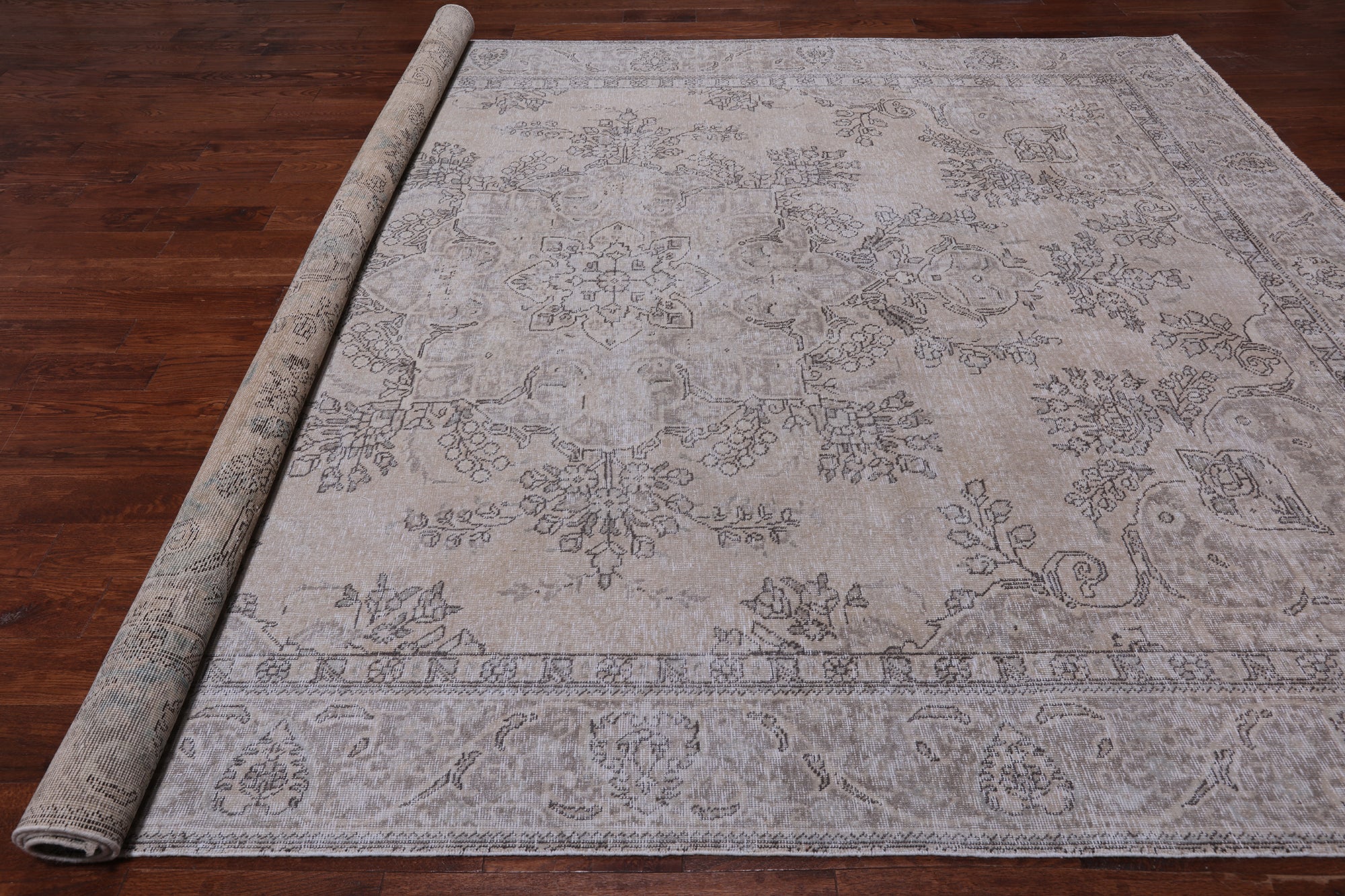 SUPER SALE Ivory Persian Vintage White Wash Hand Knotted Wool Area Rug - 9' 5" X 12' 7"