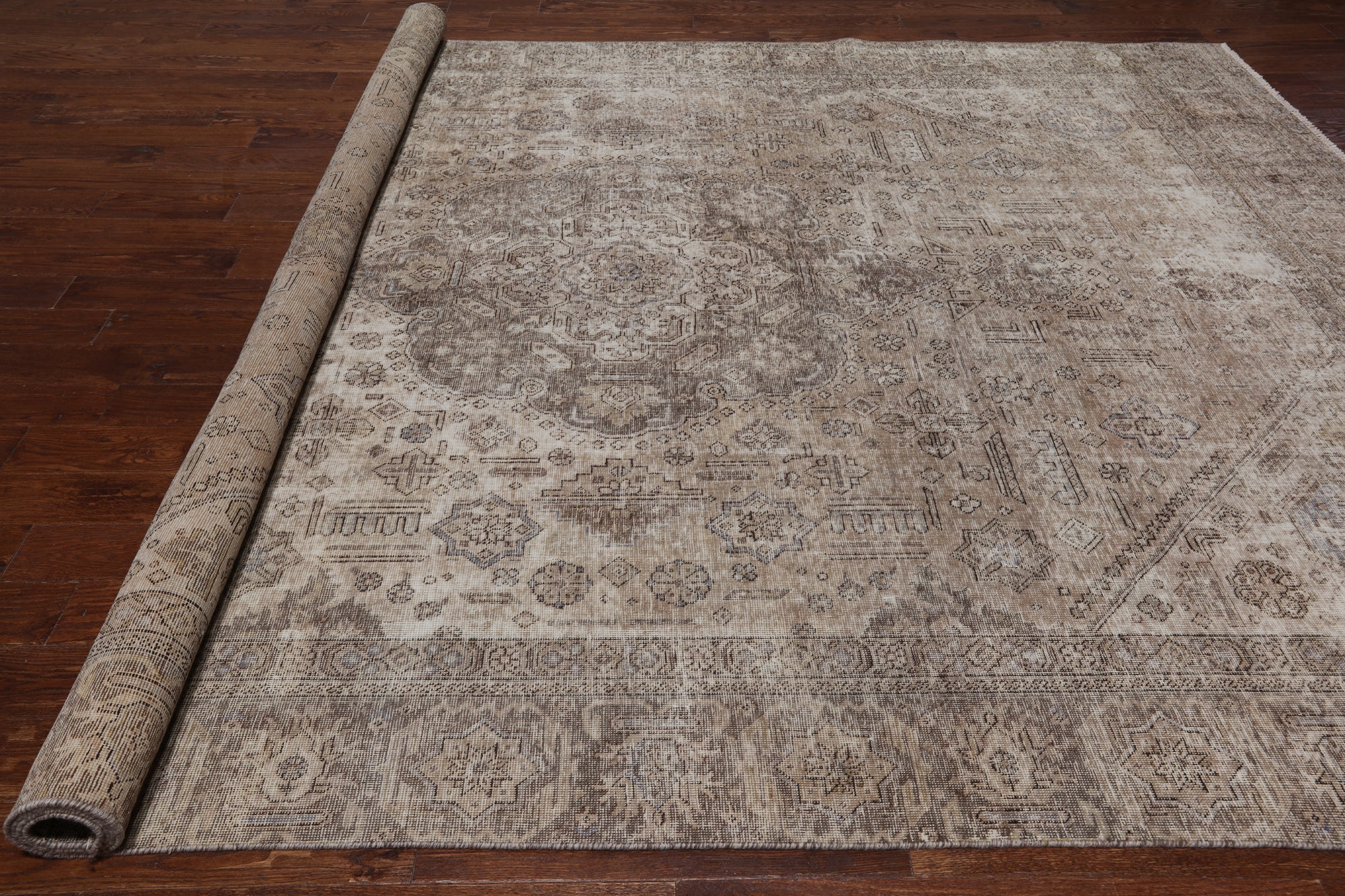 SUPER SALE Persian Vintage White Wash Hand Knotted Wool Area Rug - 9' 2" X 12' 7"