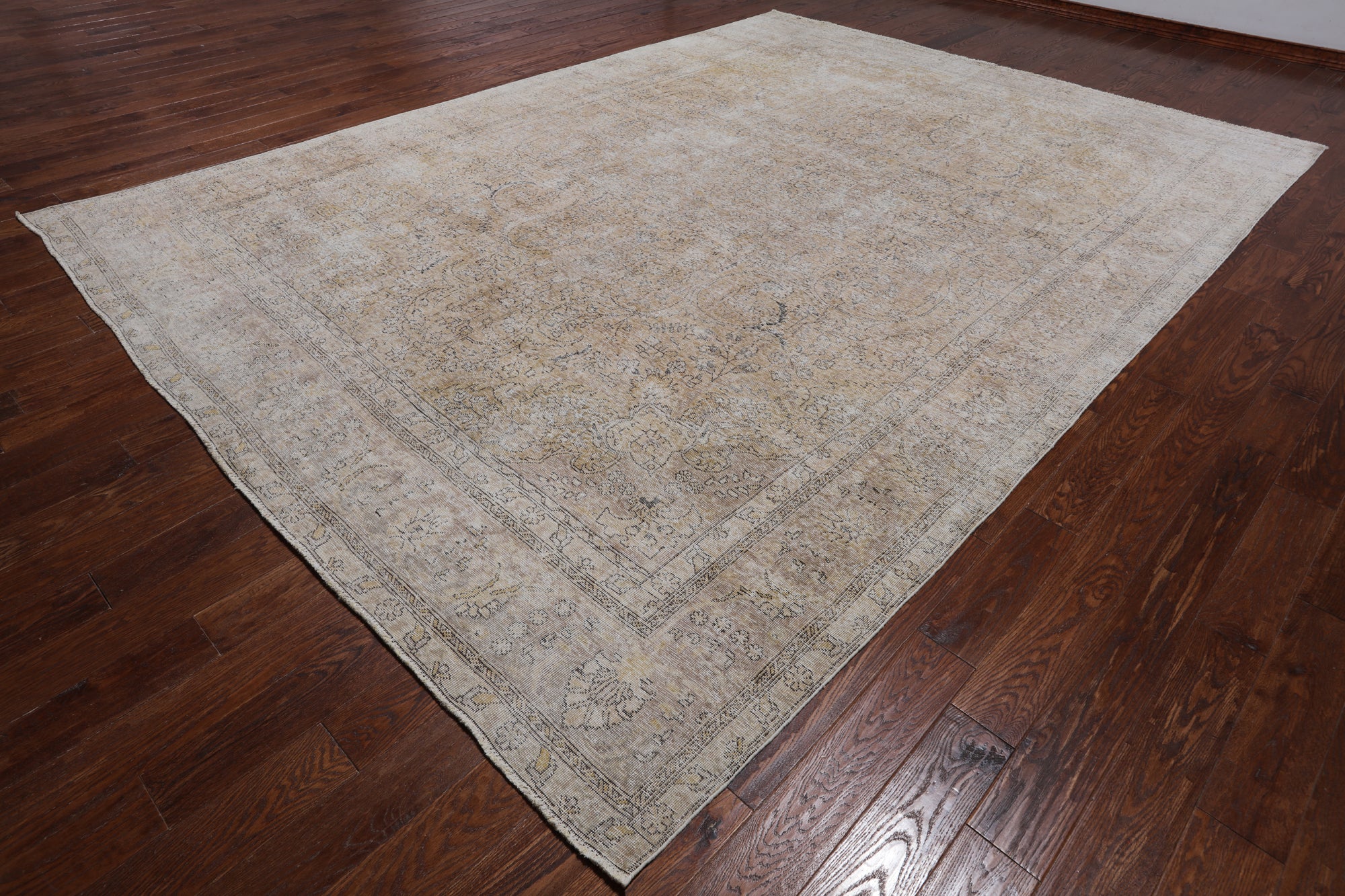 SUPER SALE Persian Vintage White Wash Hand Knotted Wool Area Rug - 9' 10" X 13' 3"