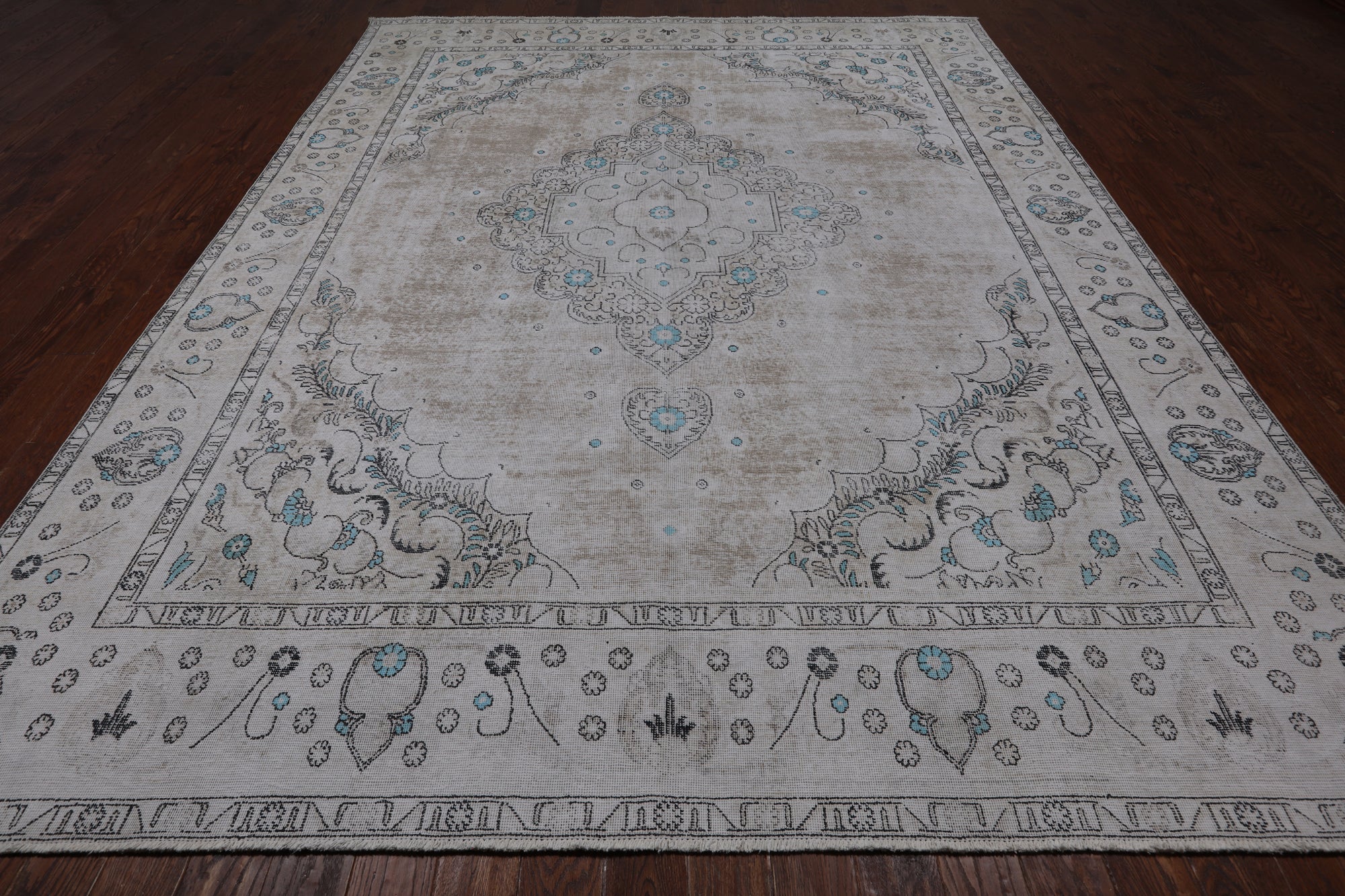 SUPER SALE Ivory Persian Vintage White Wash Hand Knotted Wool Rug - 9' 7" X 12' 2"