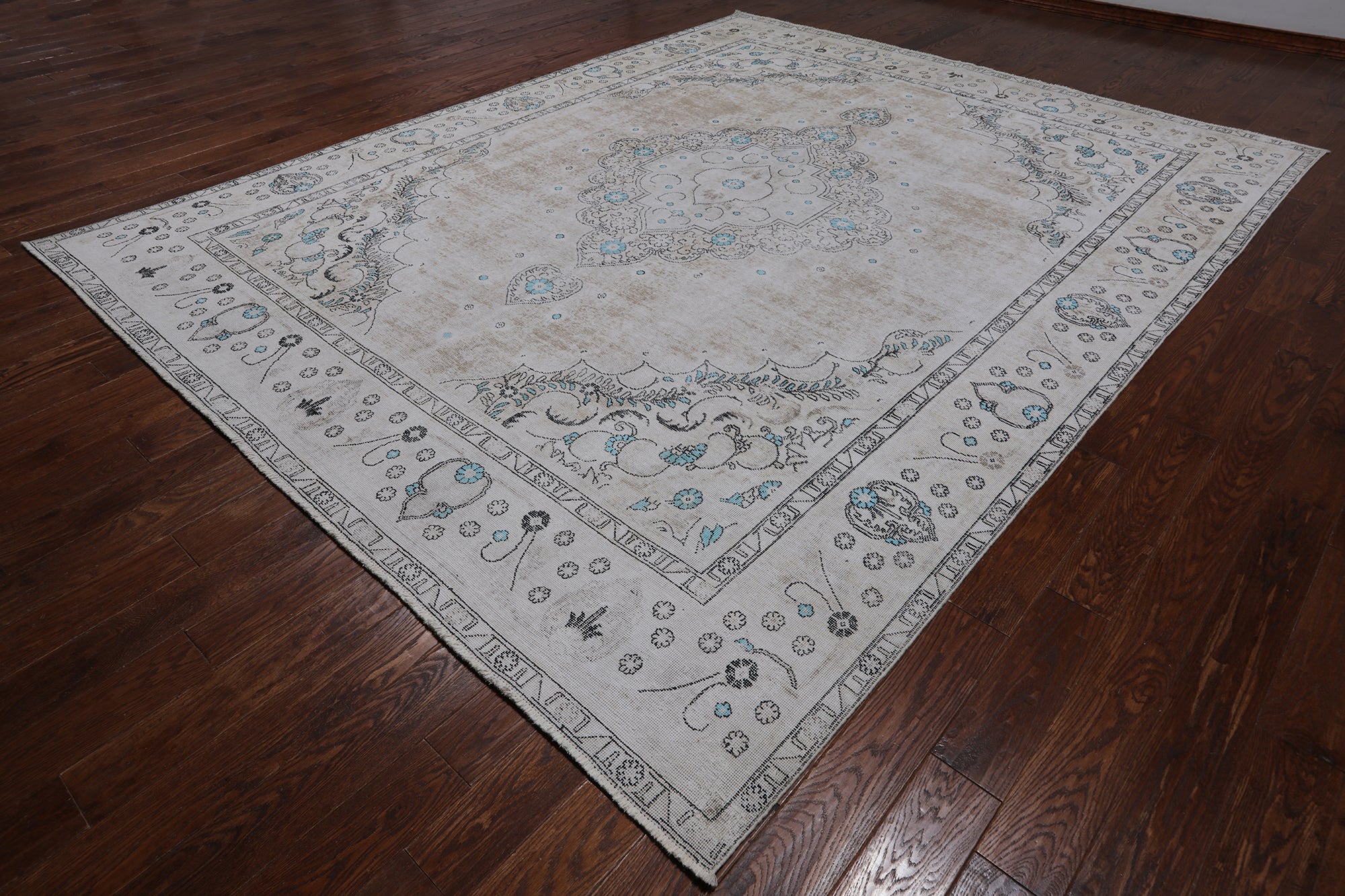 SUPER SALE Ivory Persian Vintage White Wash Hand Knotted Wool Rug - 9' 7" X 12' 2"