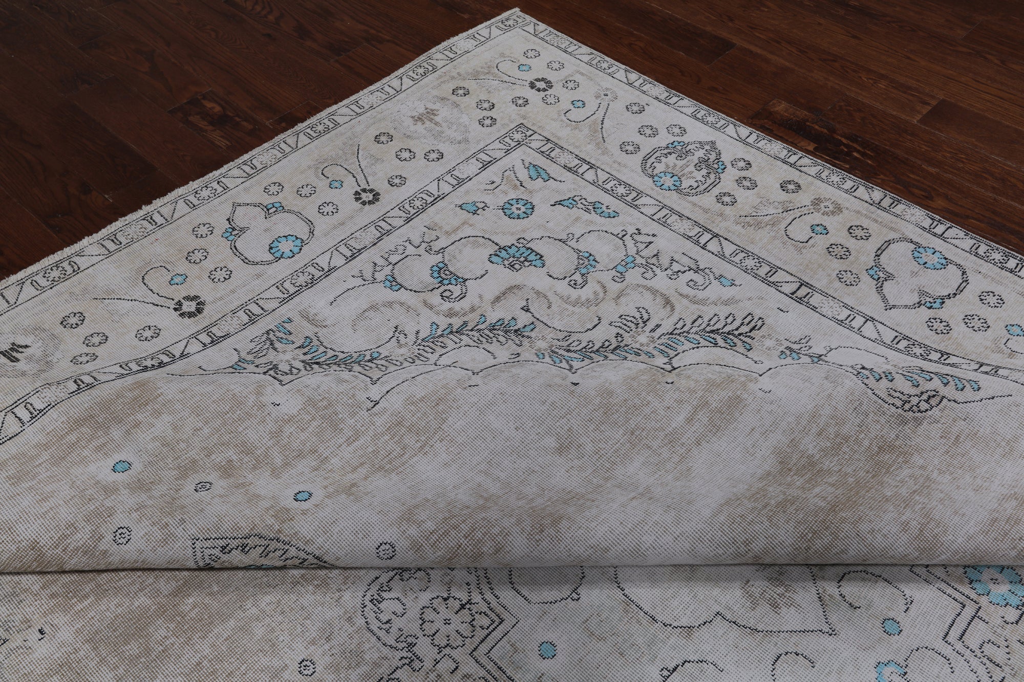 SUPER SALE Ivory Persian Vintage White Wash Hand Knotted Wool Rug - 9' 7" X 12' 2"