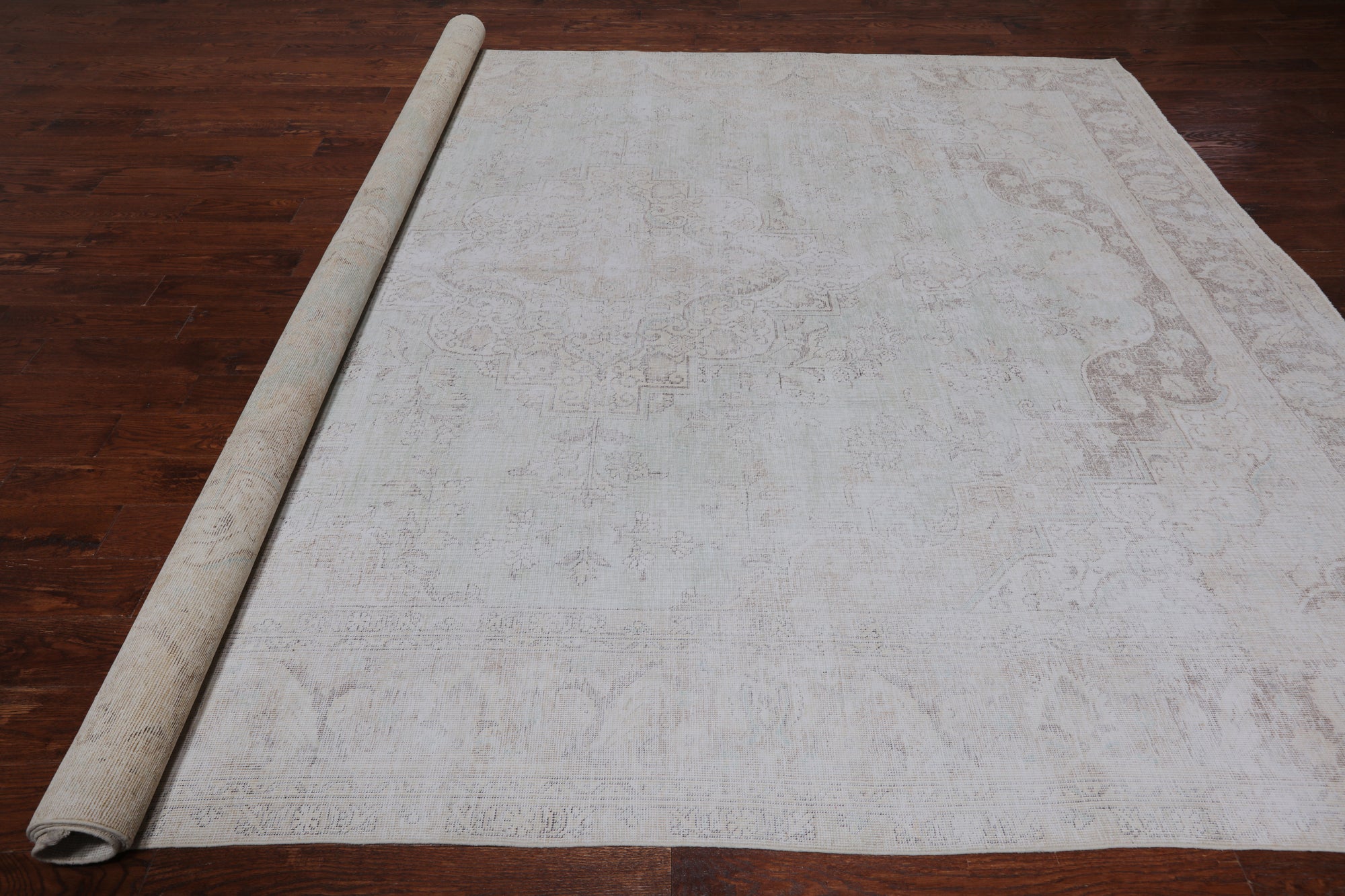 SUPER SALE Ivory Persian Vintage White Wash Hand Knotted Wool Rug - 9' 6" X 12' 1"