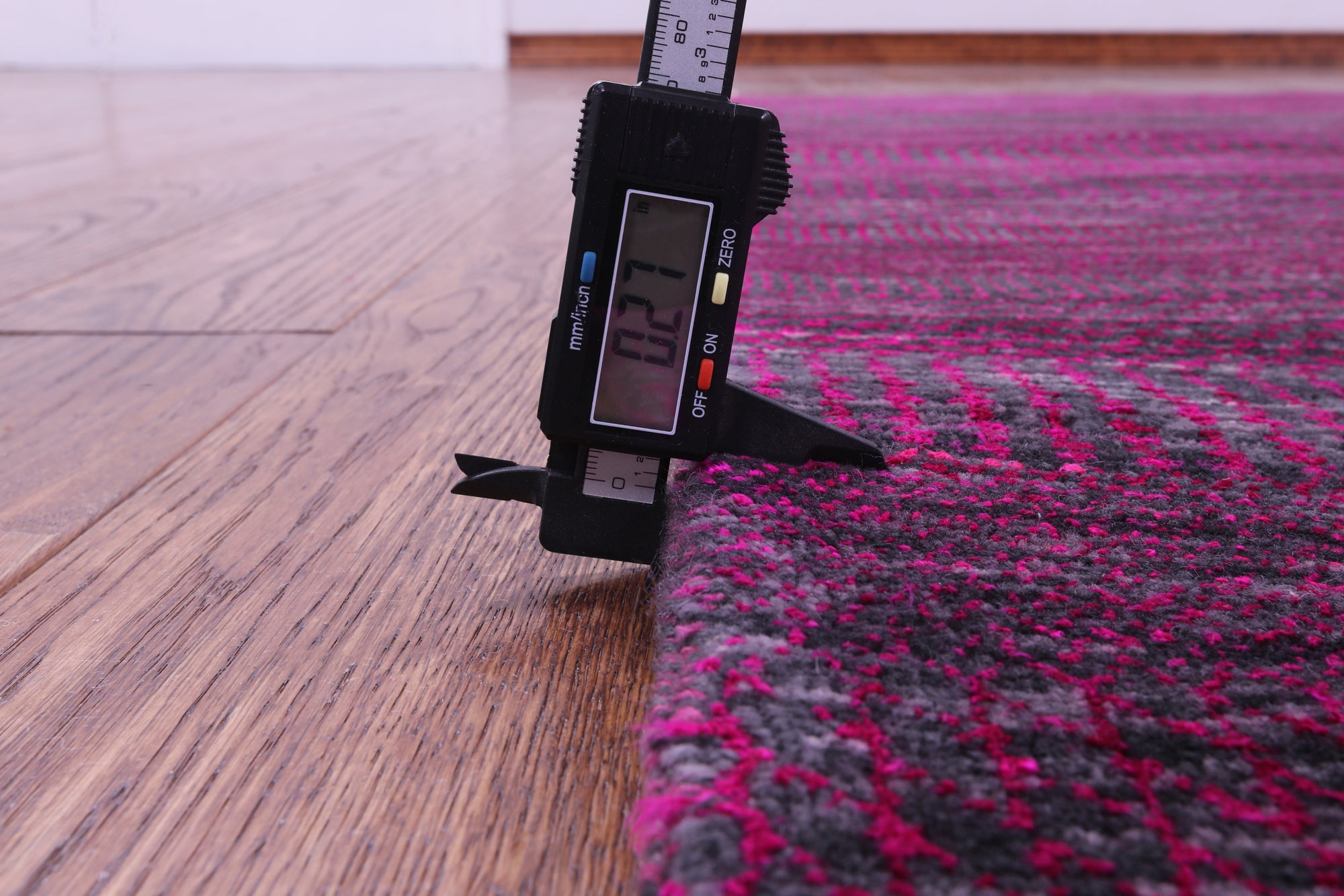 Pink Savannah Grass Handmade Wool & Silk Rug - 7' 11" X 9' 10"