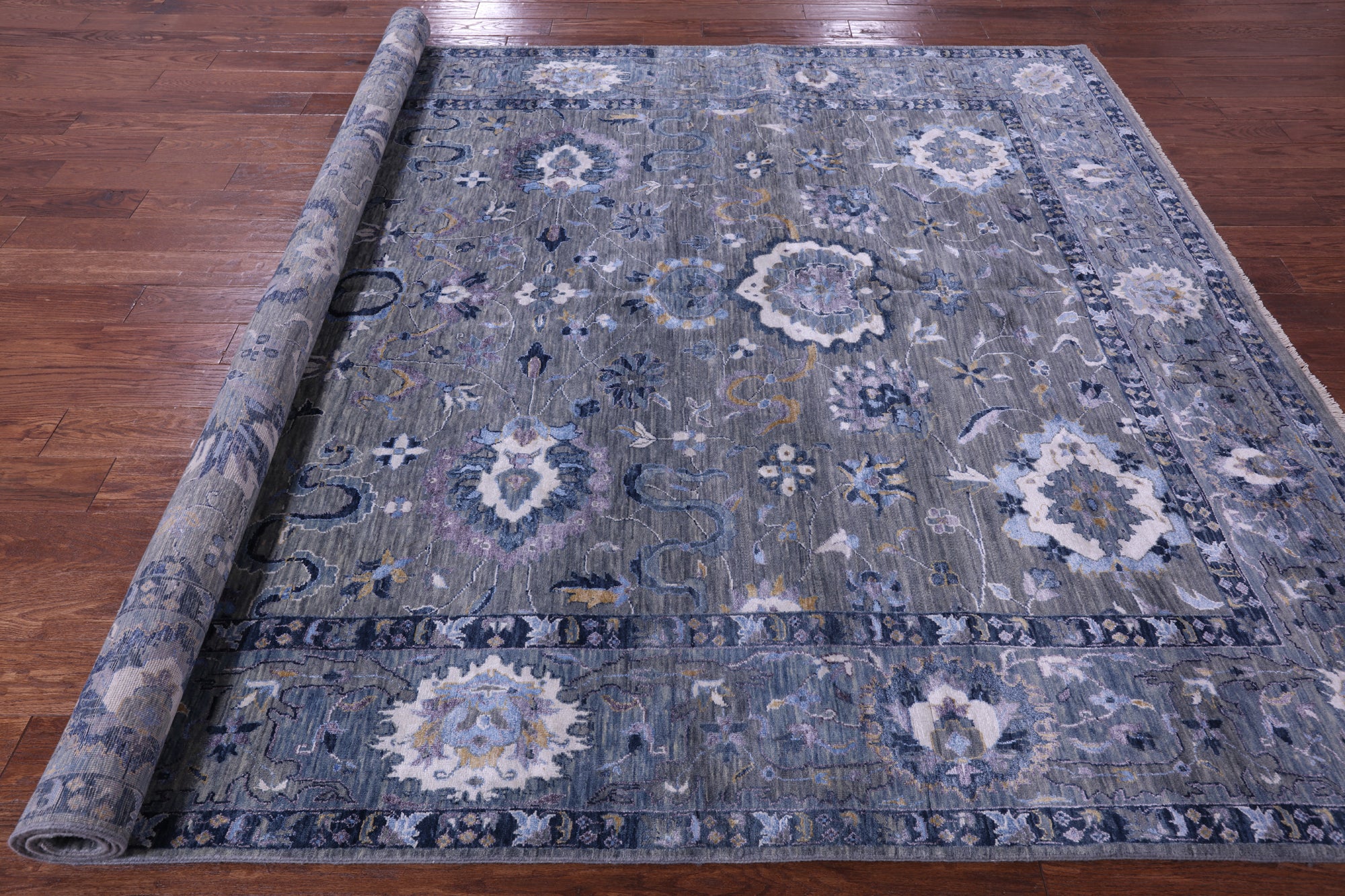 Grey Modern Hand Knotted Wool & Silk Rug - 7' 11" X 10' 1" - Golden Nile