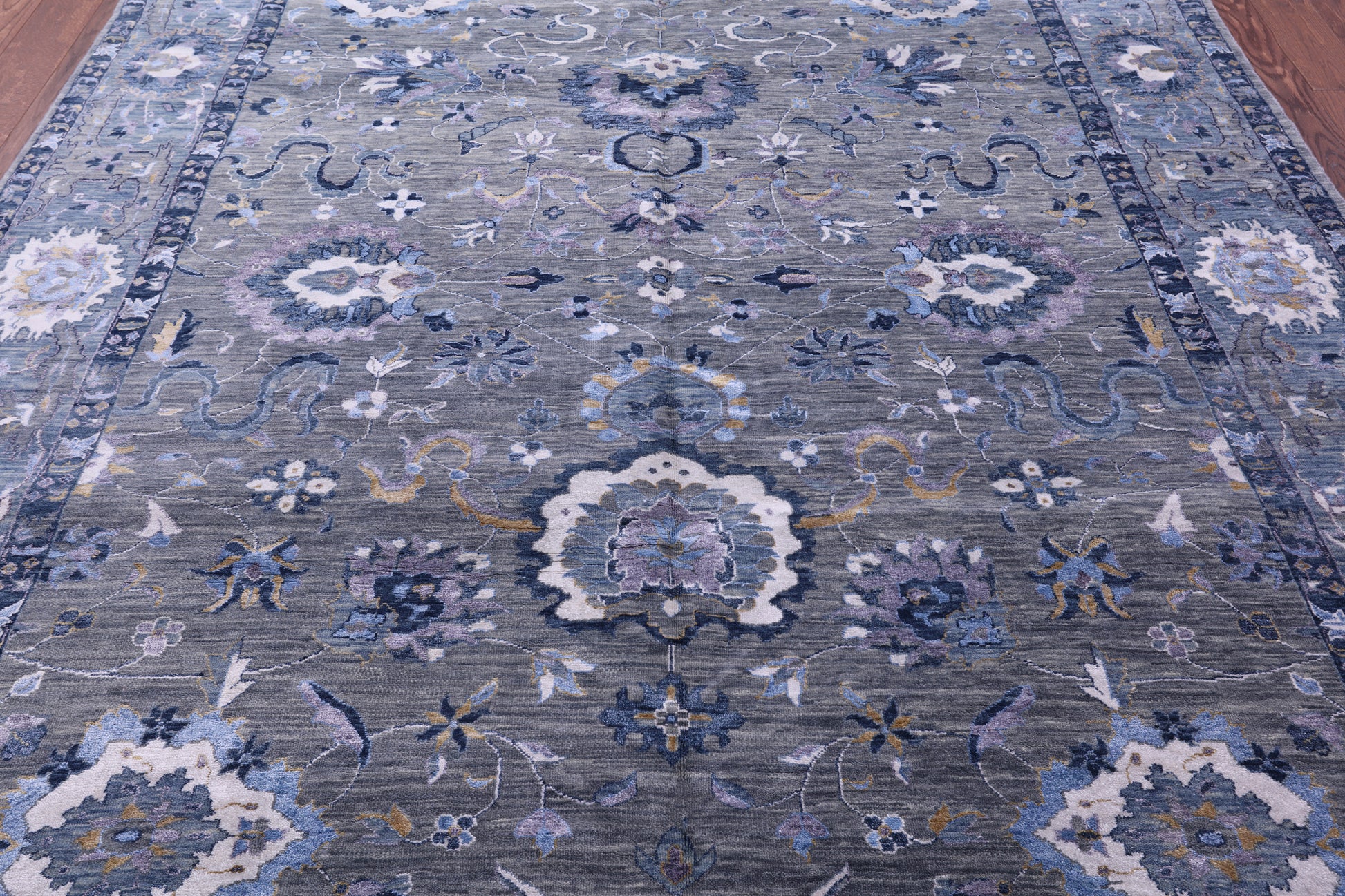 Grey Modern Hand Knotted Wool & Silk Rug - 7' 11" X 10' 1" - Golden Nile