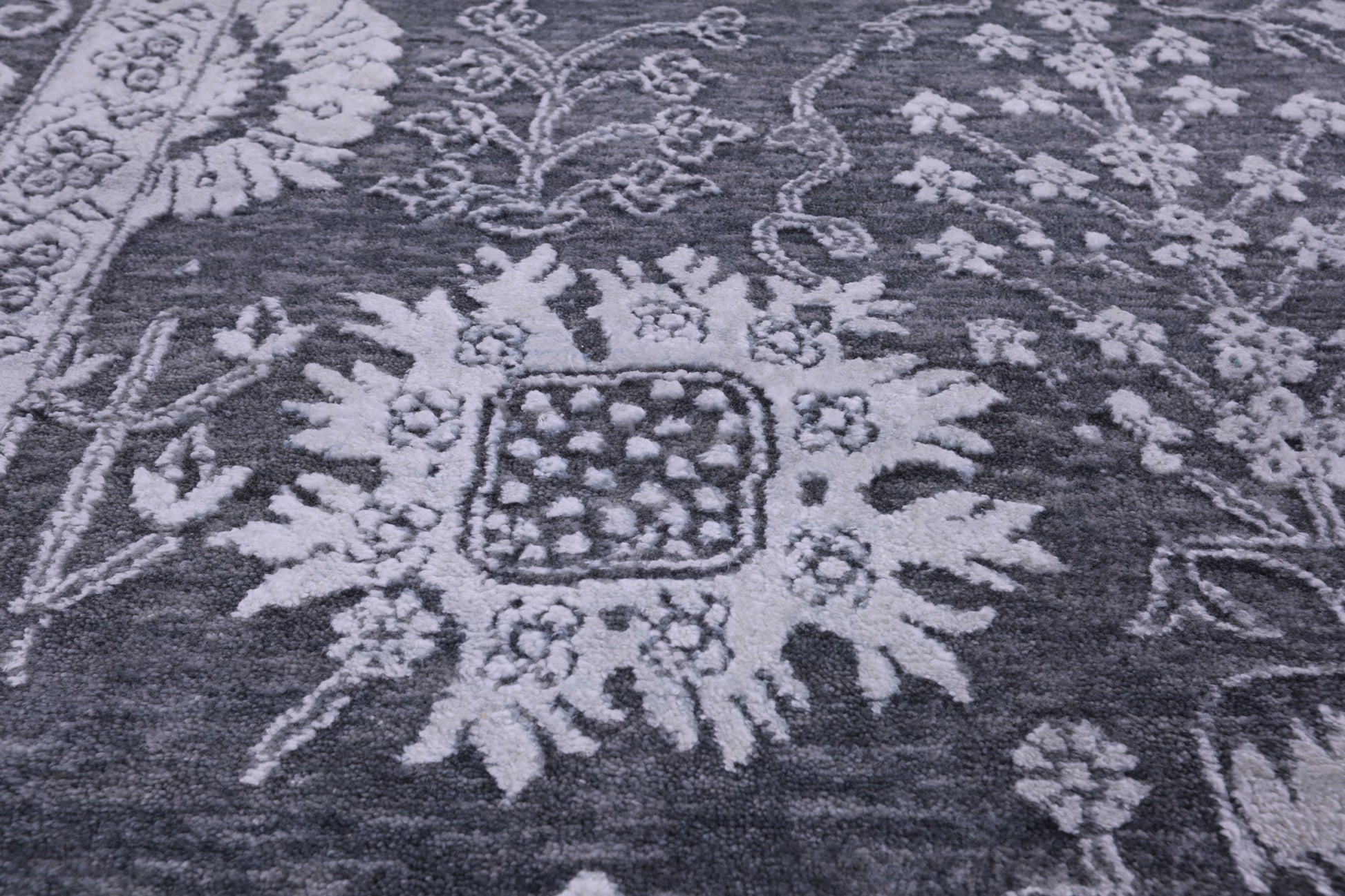 Grey Modern Handmade Wool & Silk Rug - 9' 1" X 11' 10" - Golden Nile
